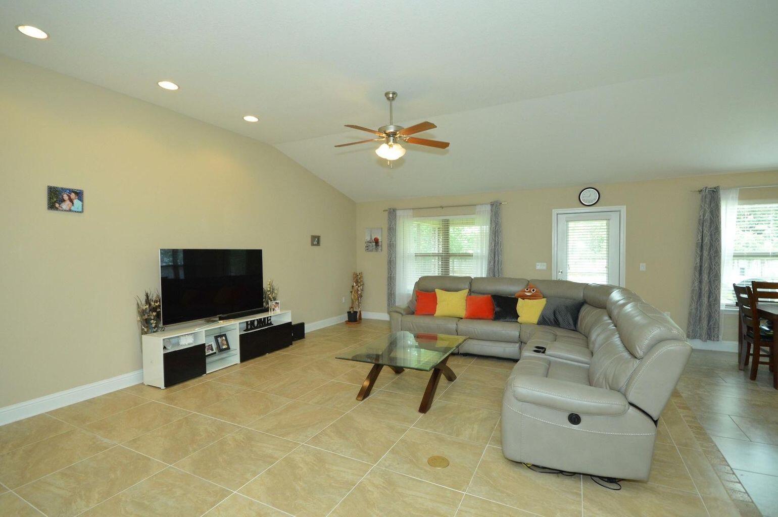 THE MEADOWS - Residential