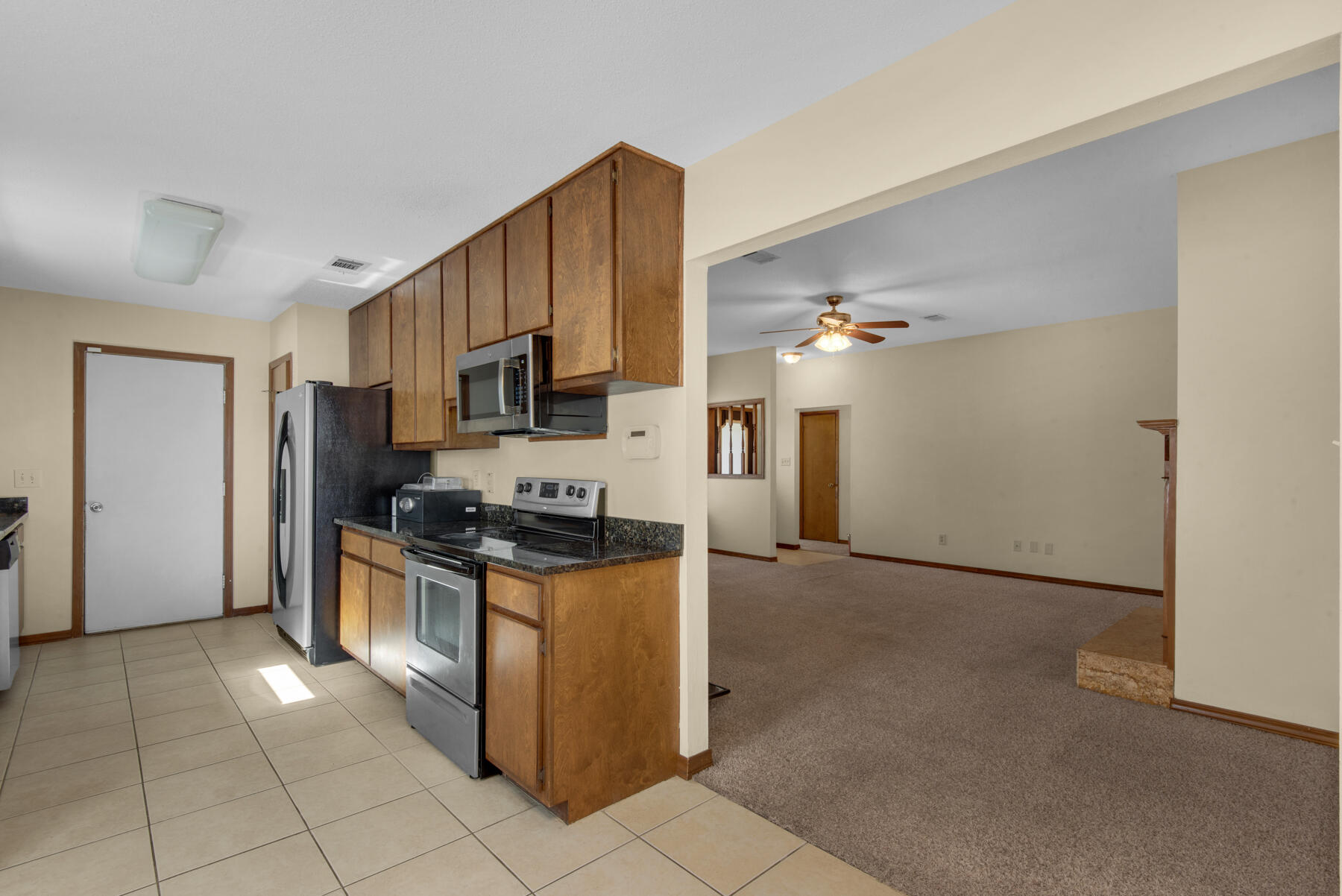 SUMMER HILLS LOT 10 - Residential Lease