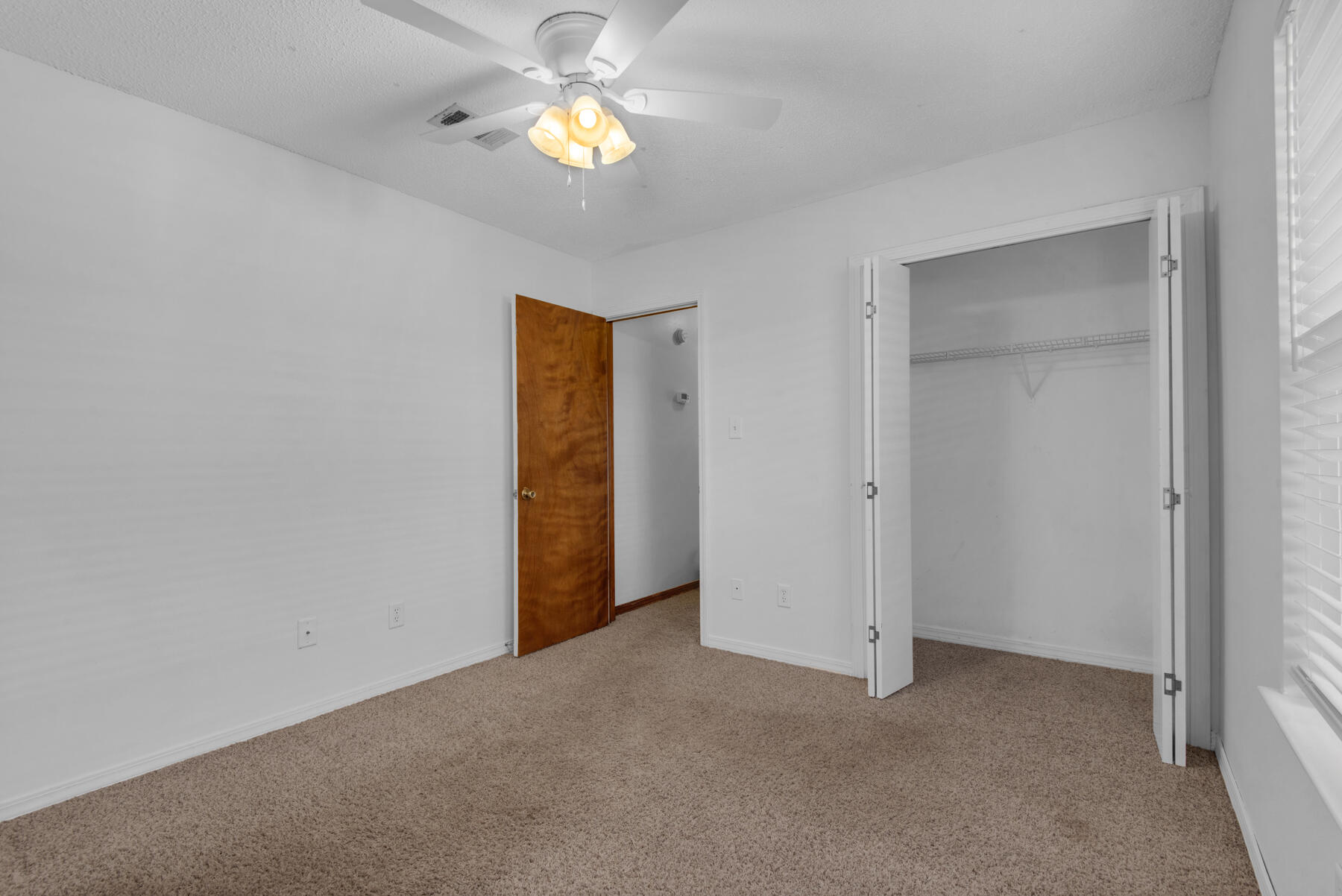 SUMMER HILLS LOT 10 - Residential Lease