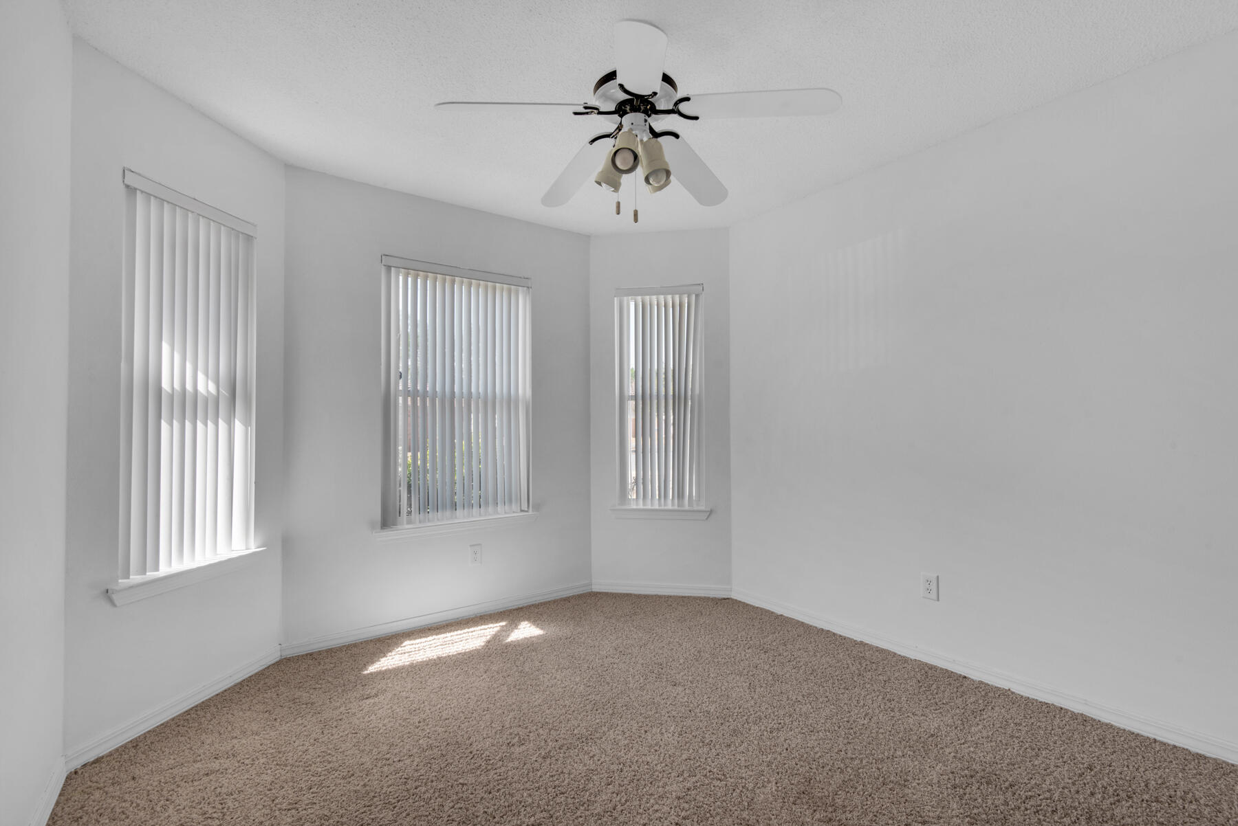 SUMMER HILLS LOT 10 - Residential Lease