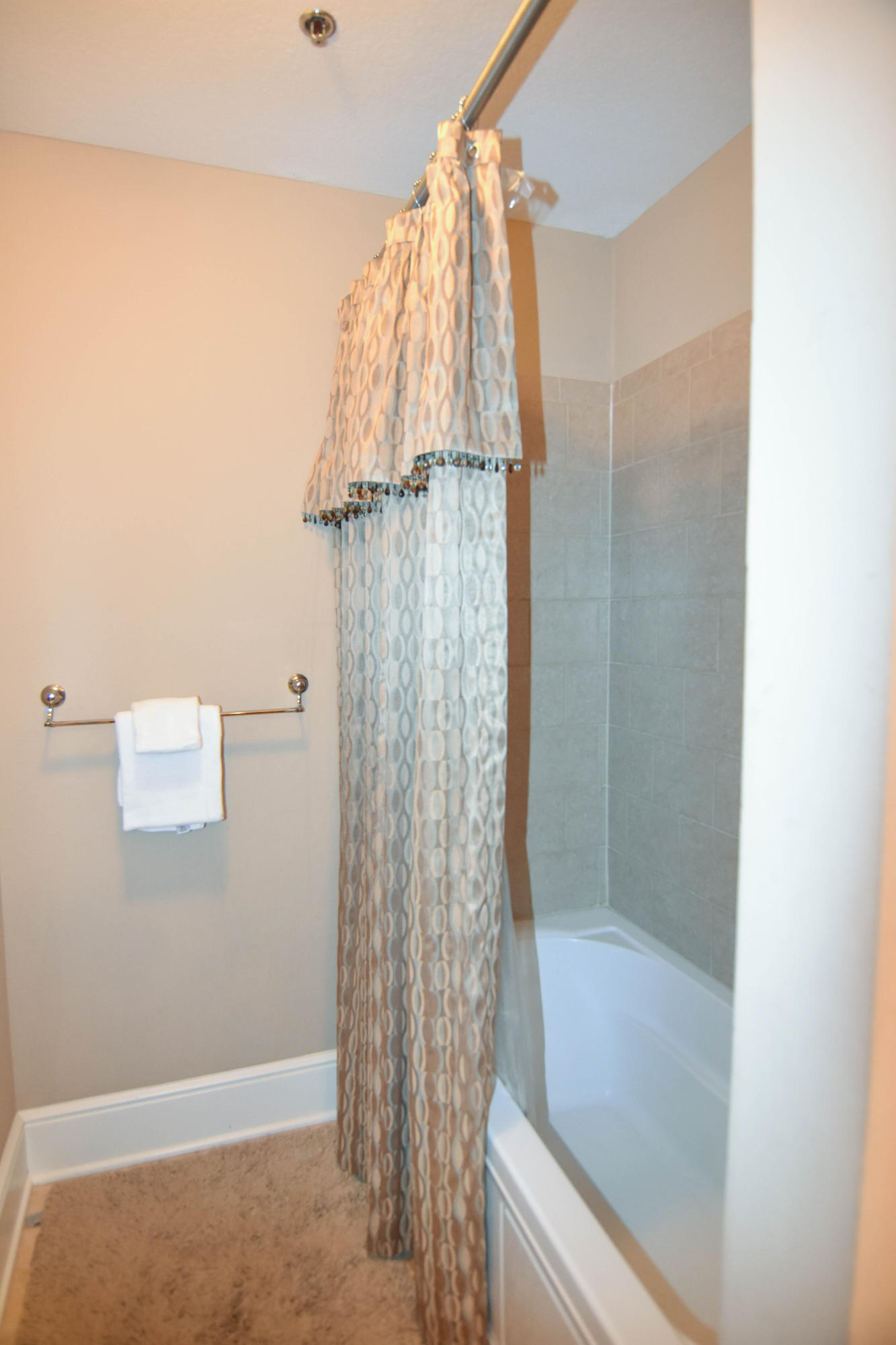 BELLA RIVA - Residential