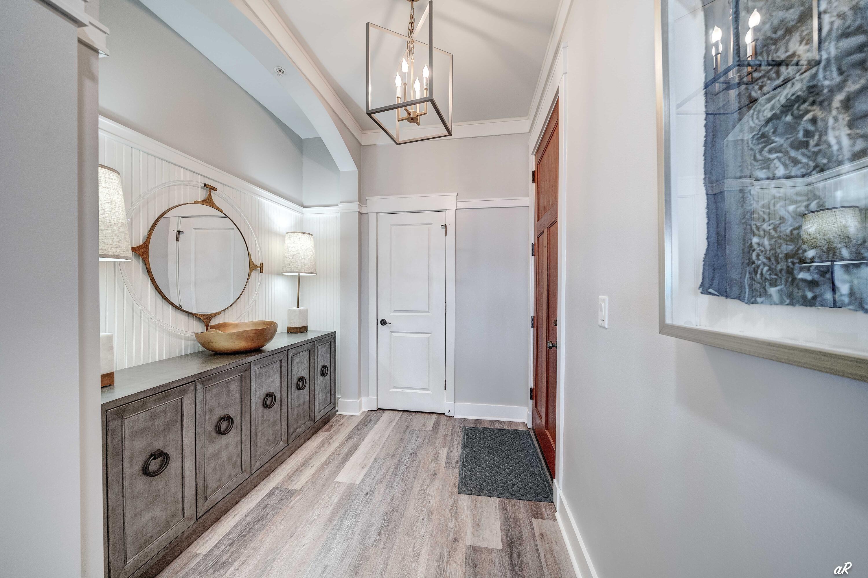 LAKESIDE LODGE AT PROSPECT POINT - Residential
