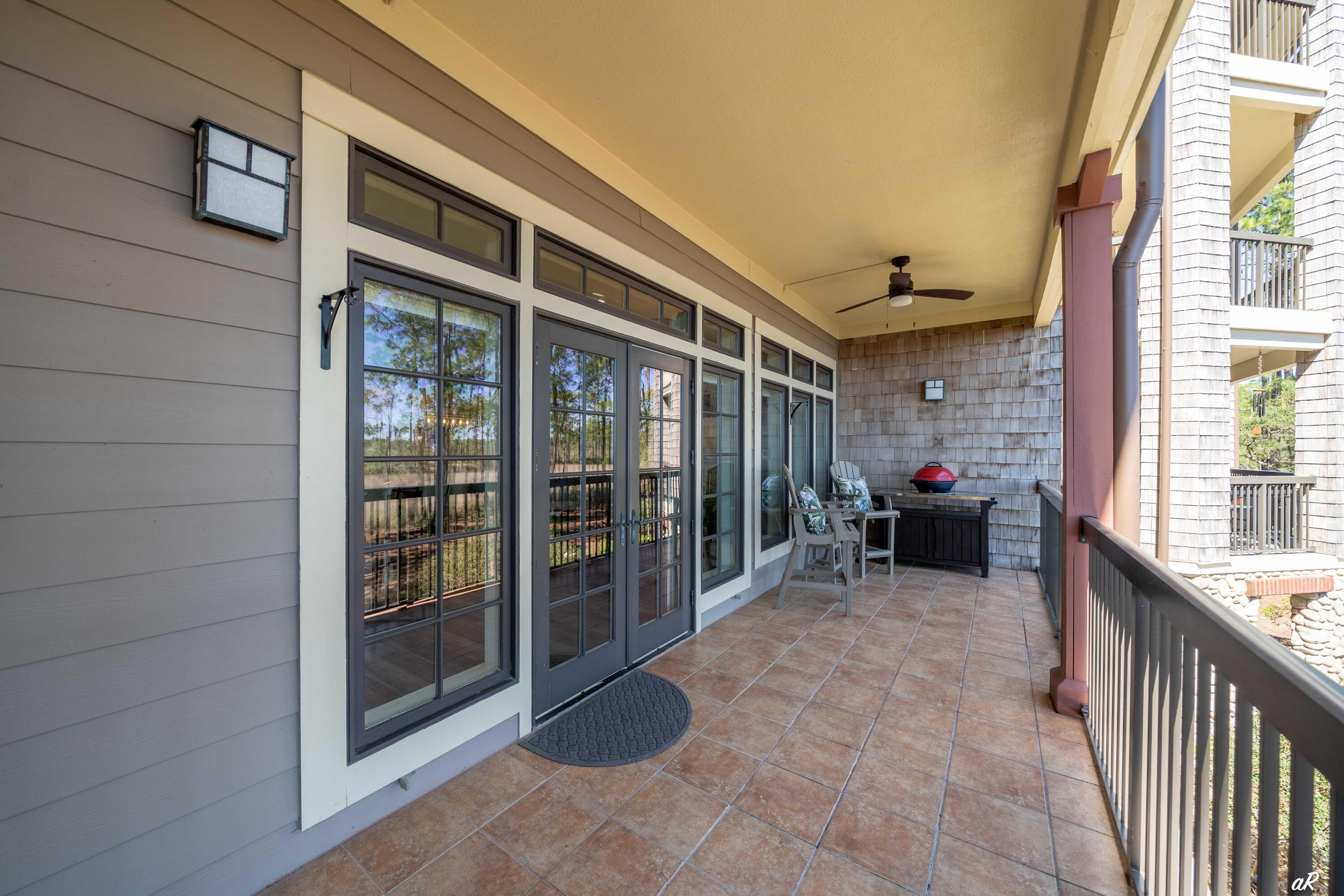 LAKESIDE LODGE AT PROSPECT POINT - Residential