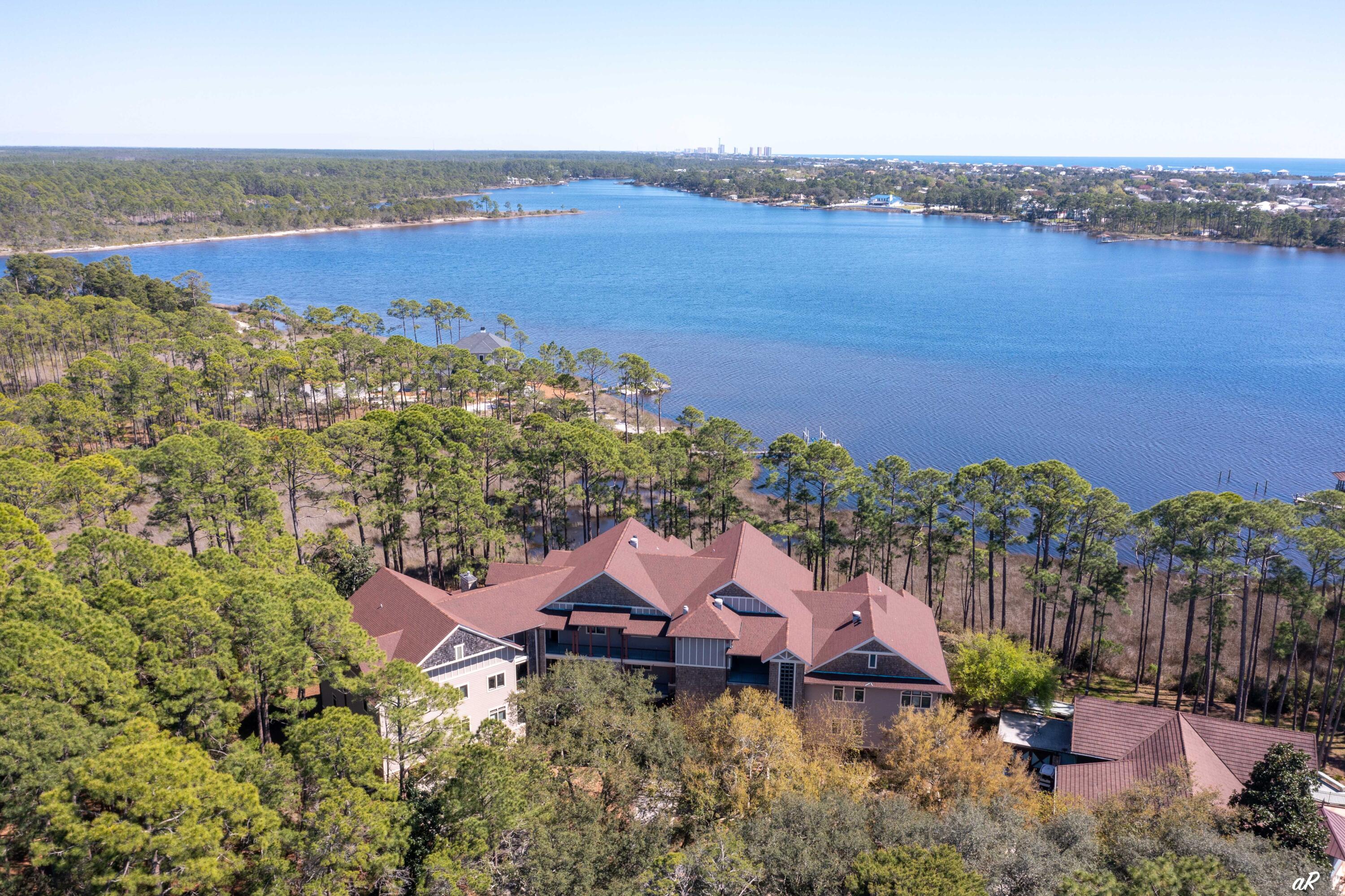 LAKESIDE LODGE AT PROSPECT POINT - Residential