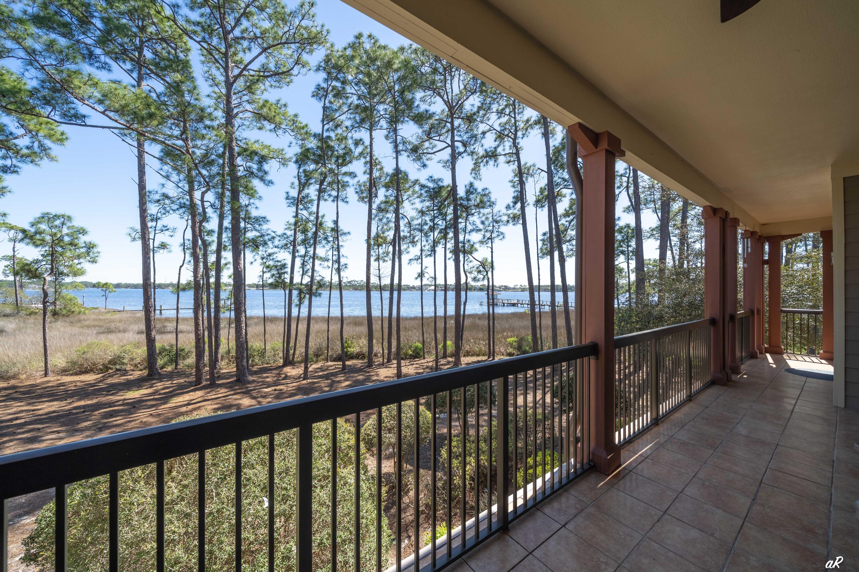LAKESIDE LODGE AT PROSPECT POINT - Residential