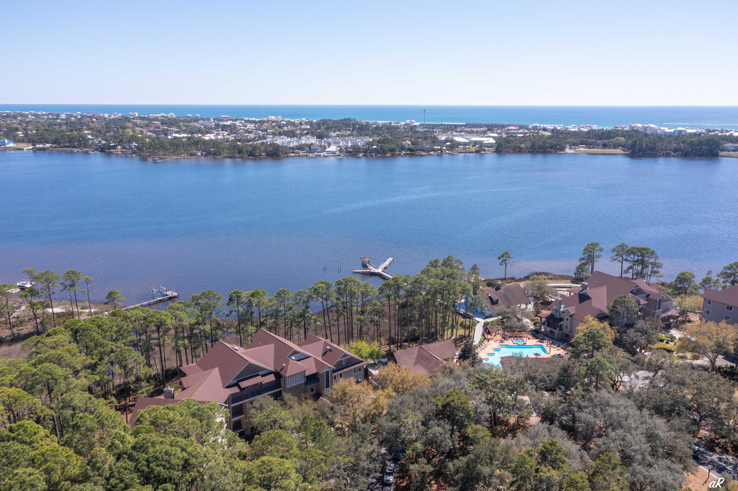 LAKESIDE LODGE AT PROSPECT POINT - Residential