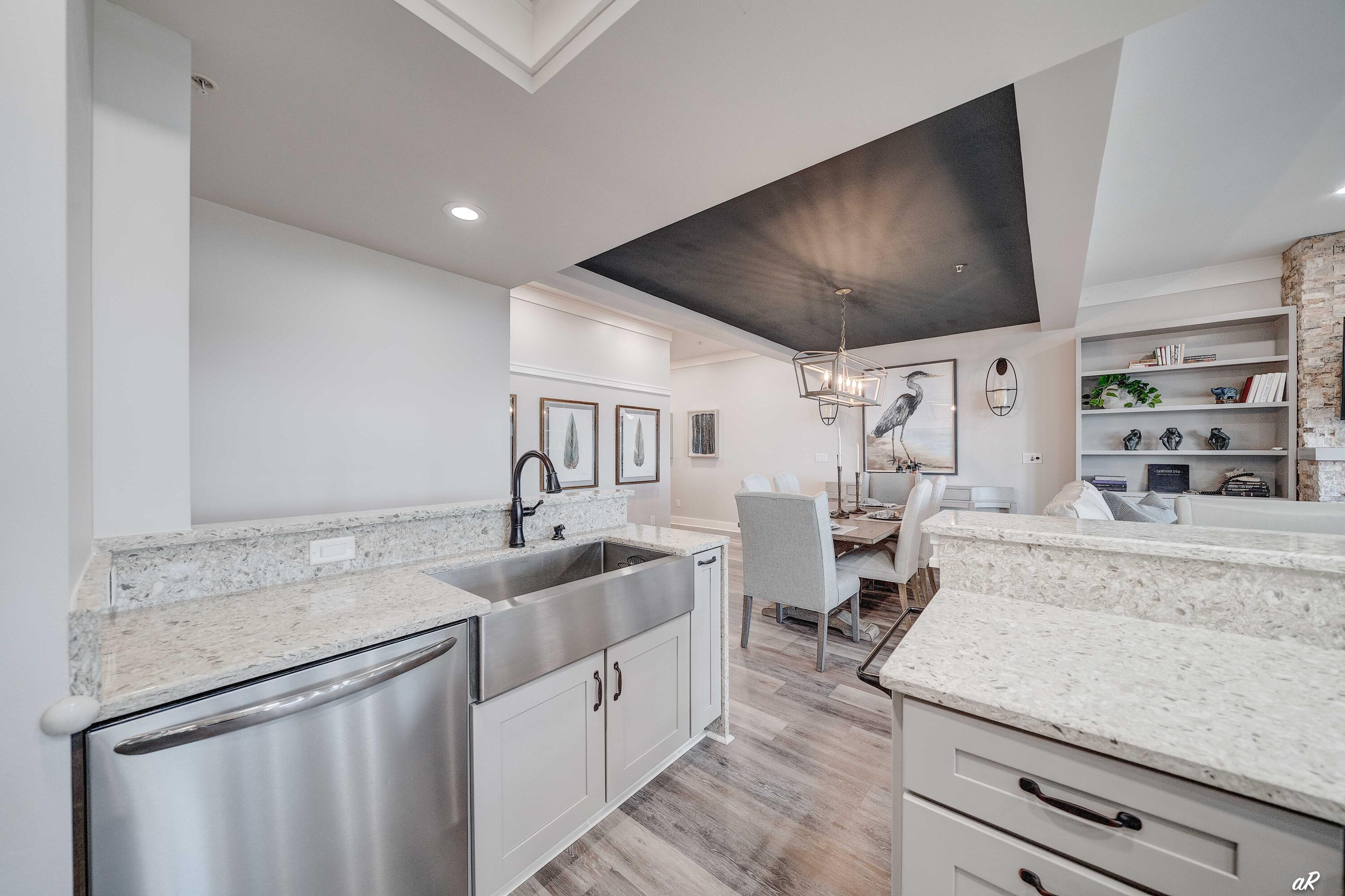 LAKESIDE LODGE AT PROSPECT POINT - Residential