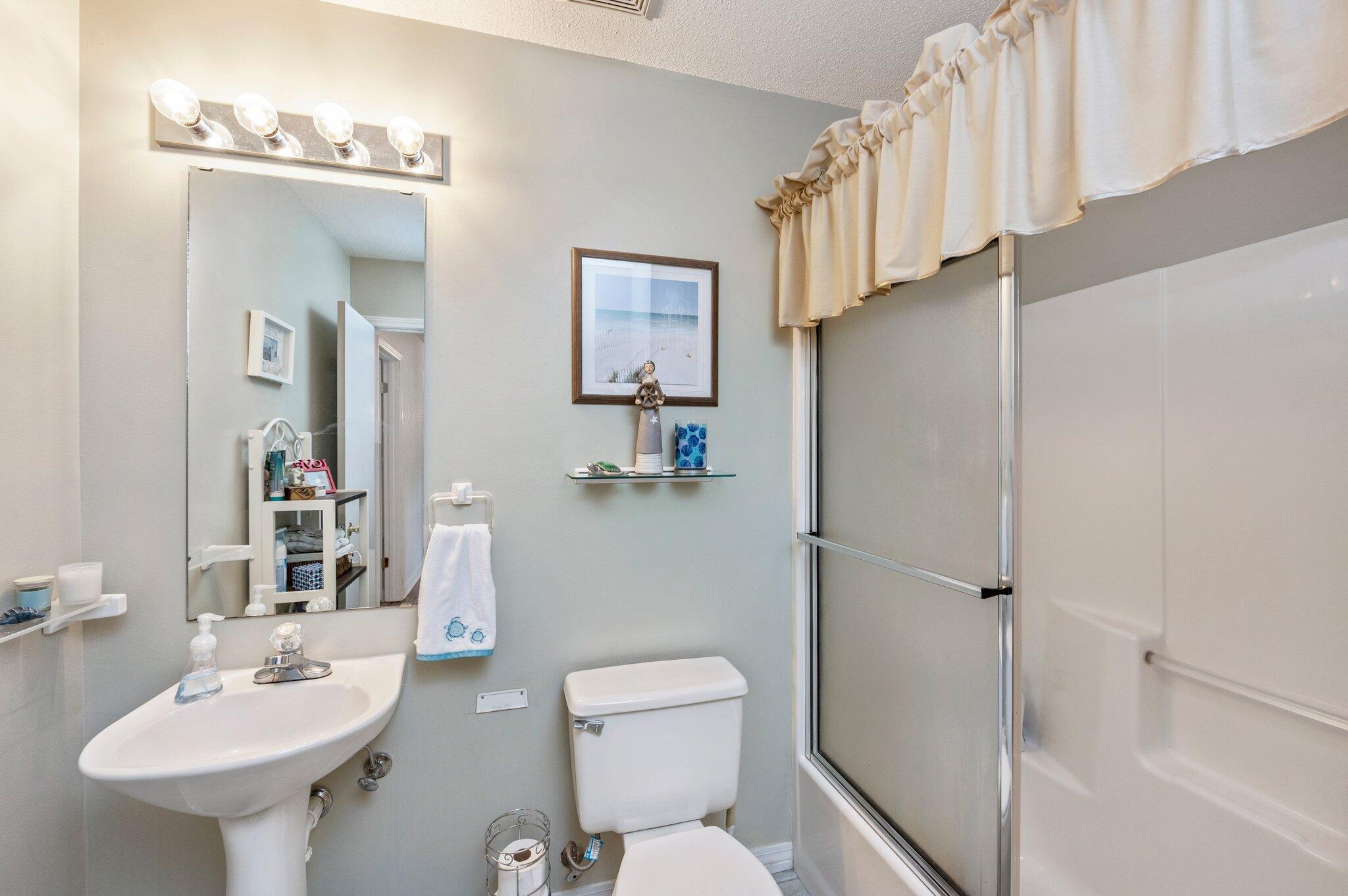 NORTHVIEW ESTATES 3RD ADDN - Residential