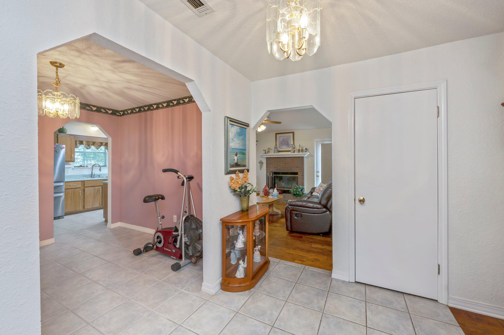 NORTHVIEW ESTATES 3RD ADDN - Residential