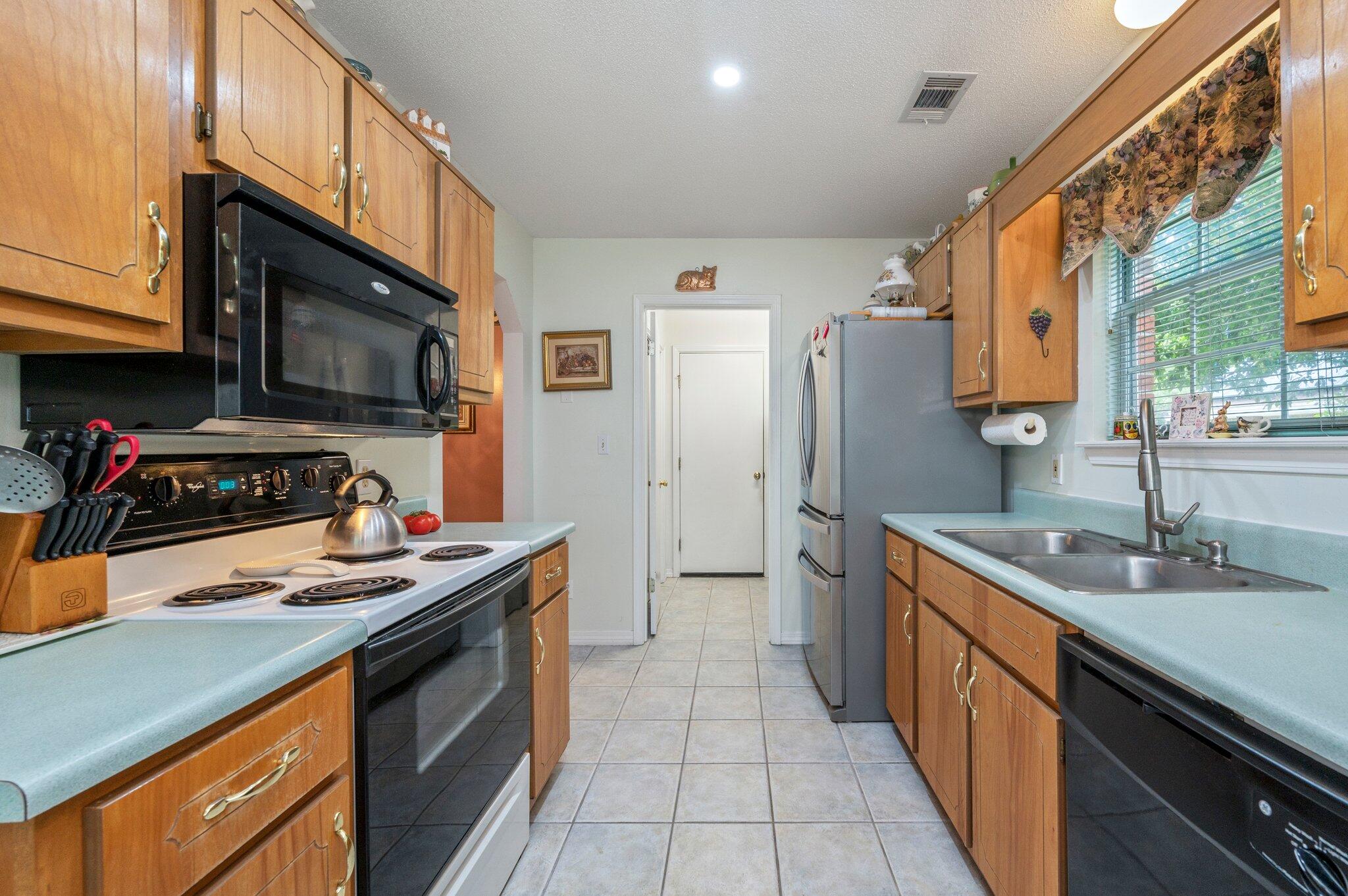 NORTHVIEW ESTATES 3RD ADDN - Residential