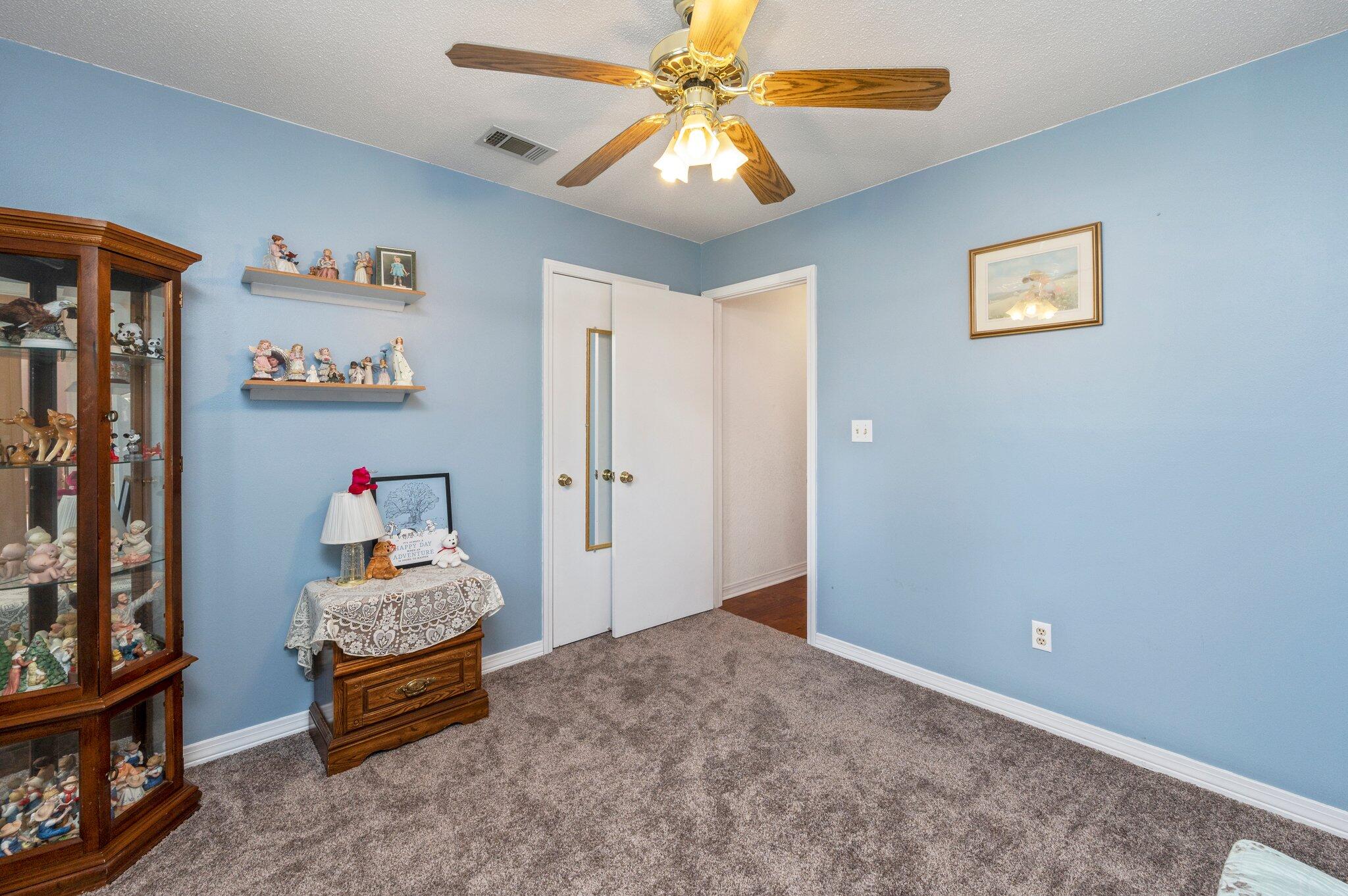 NORTHVIEW ESTATES 3RD ADDN - Residential