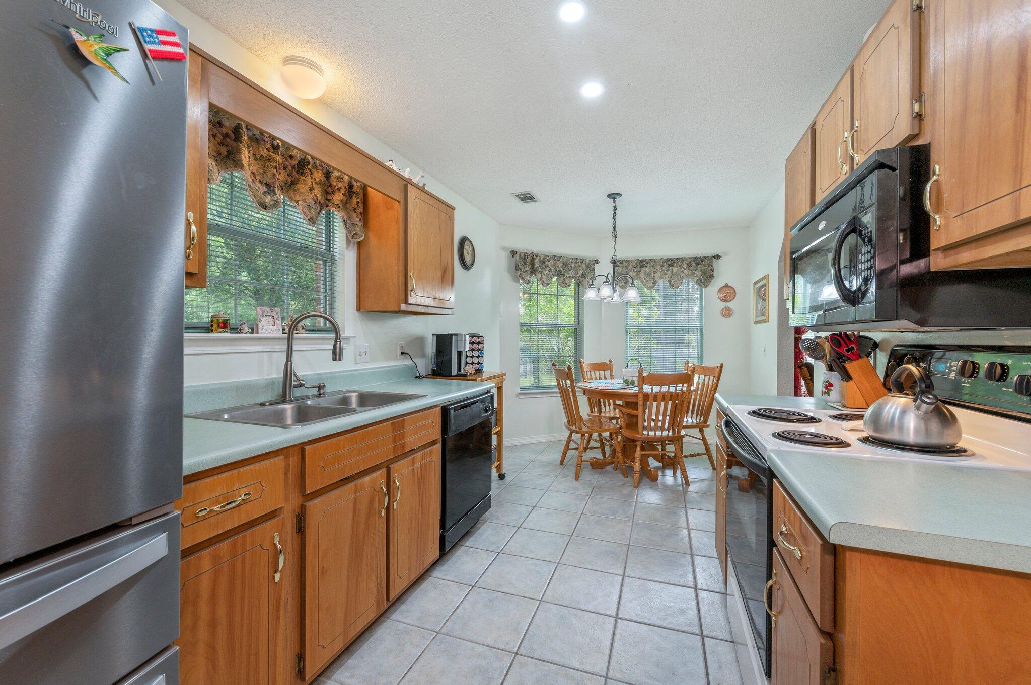 NORTHVIEW ESTATES 3RD ADDN - Residential