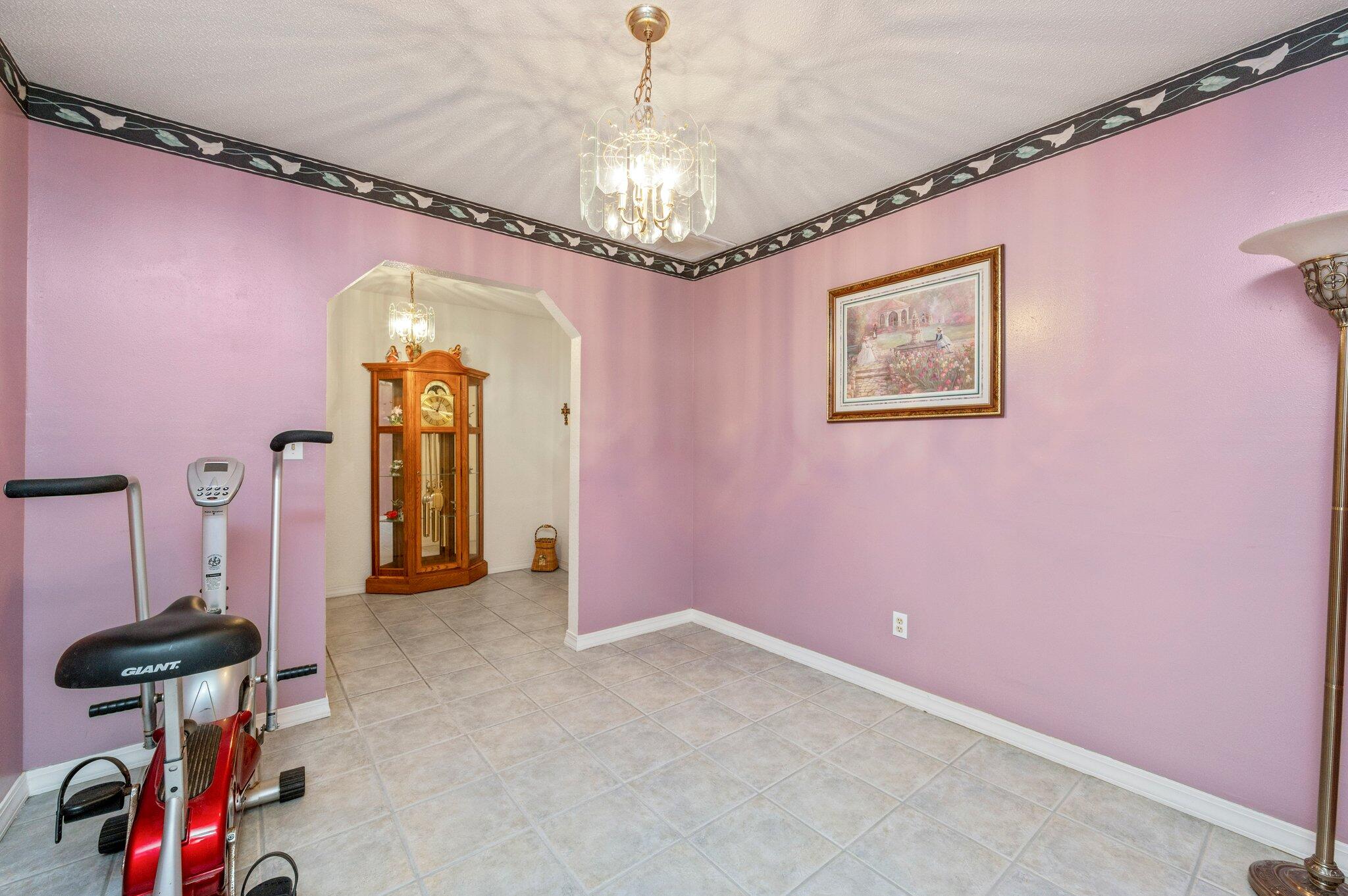 NORTHVIEW ESTATES 3RD ADDN - Residential