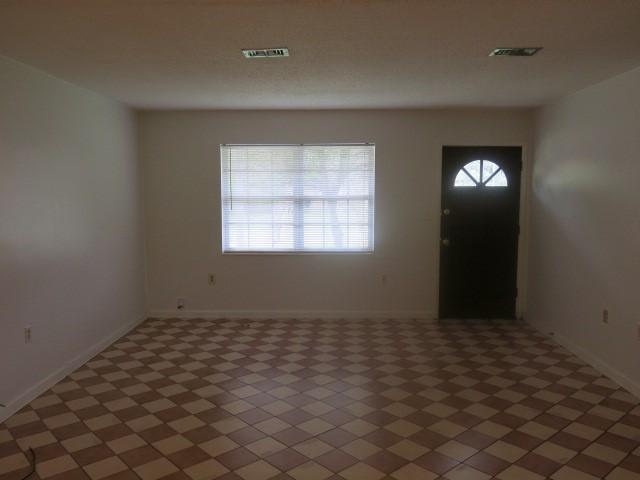 PORT DIXIE - Residential Lease