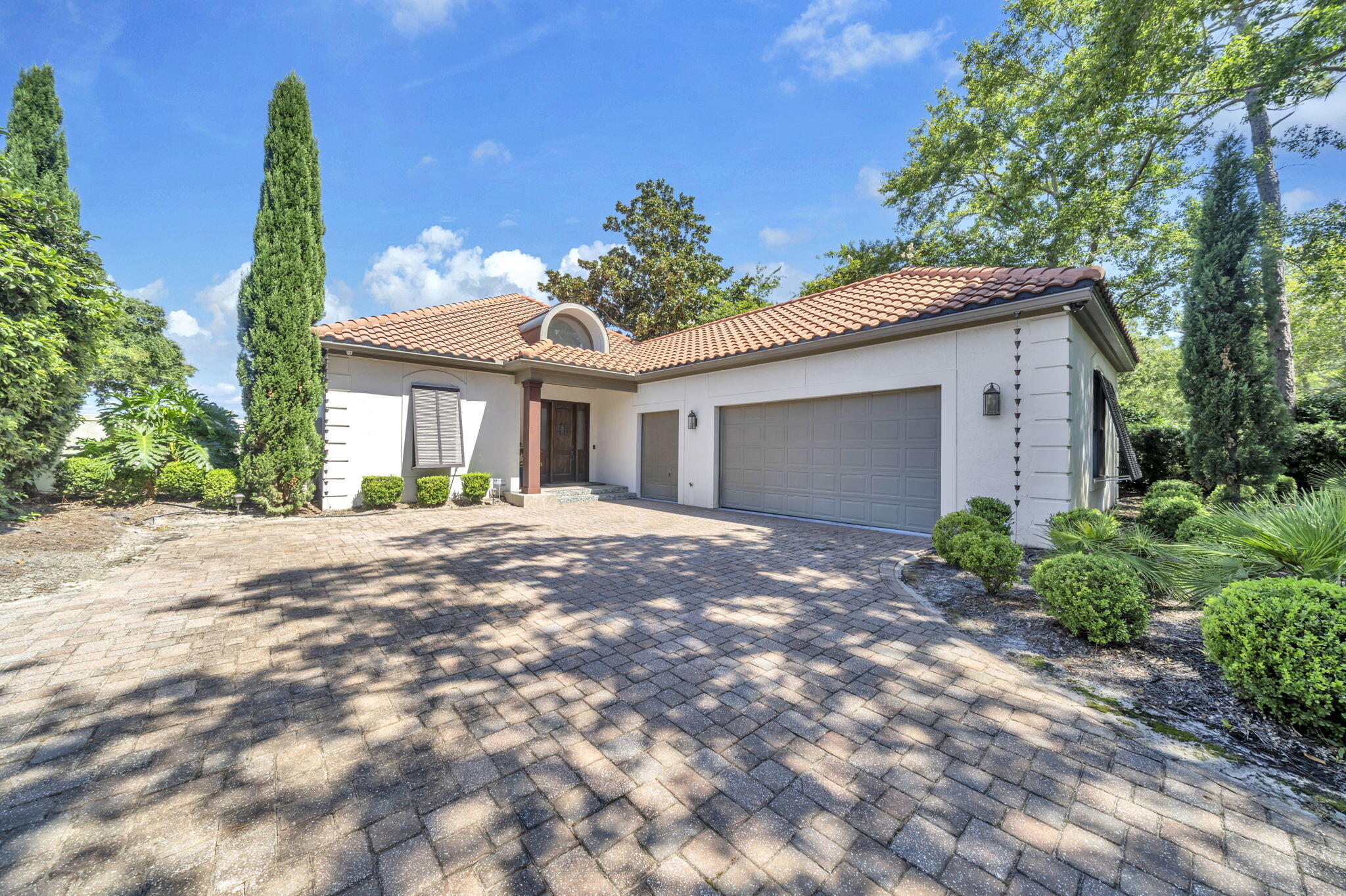 BURNT PINE - Residential