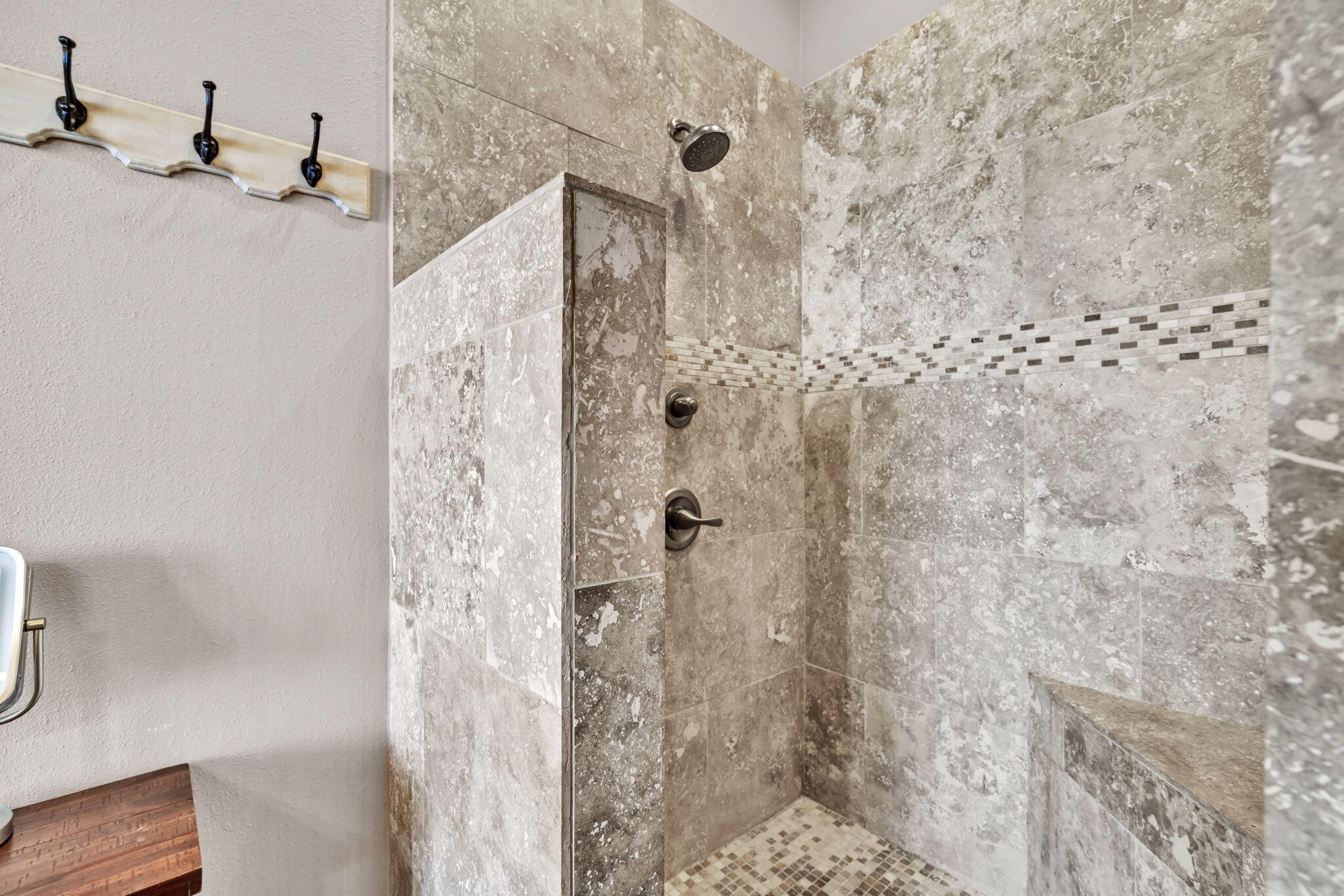 BURNT PINE - Residential