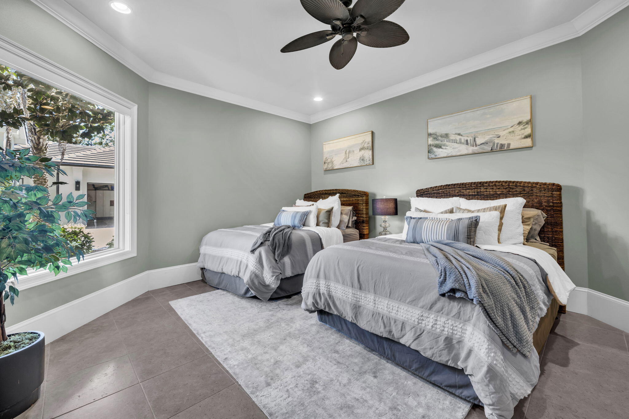 BURNT PINE - Residential