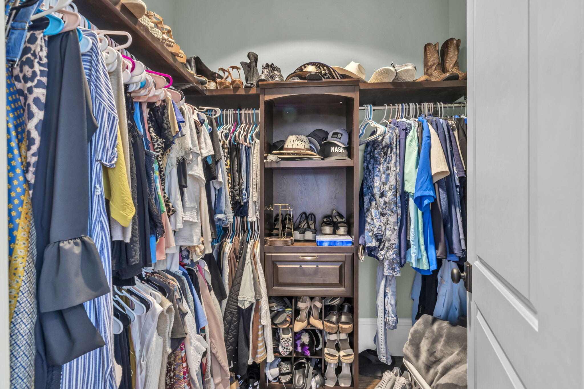 BURNT PINE - Residential