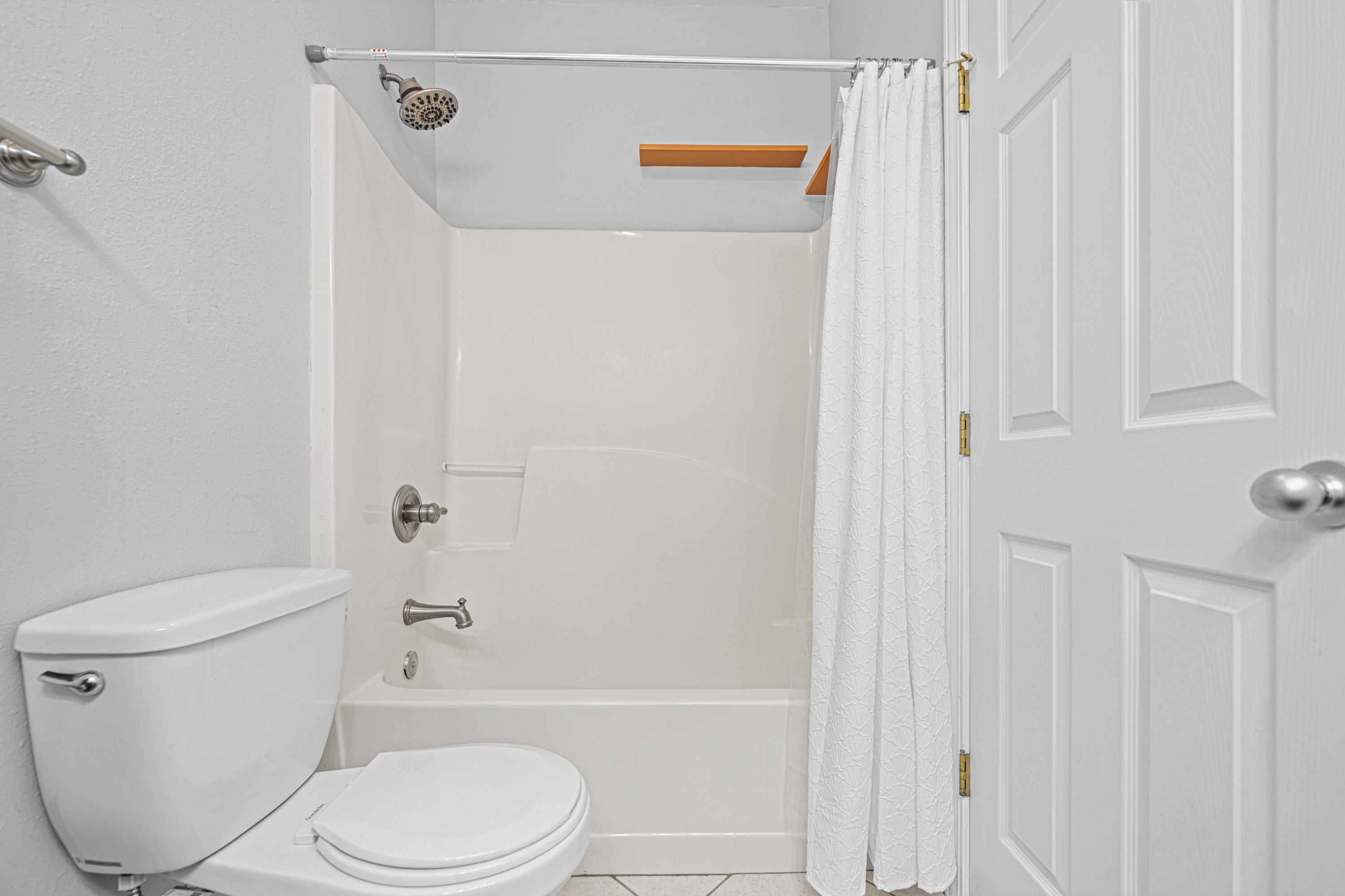 CREEKSIDE - Residential