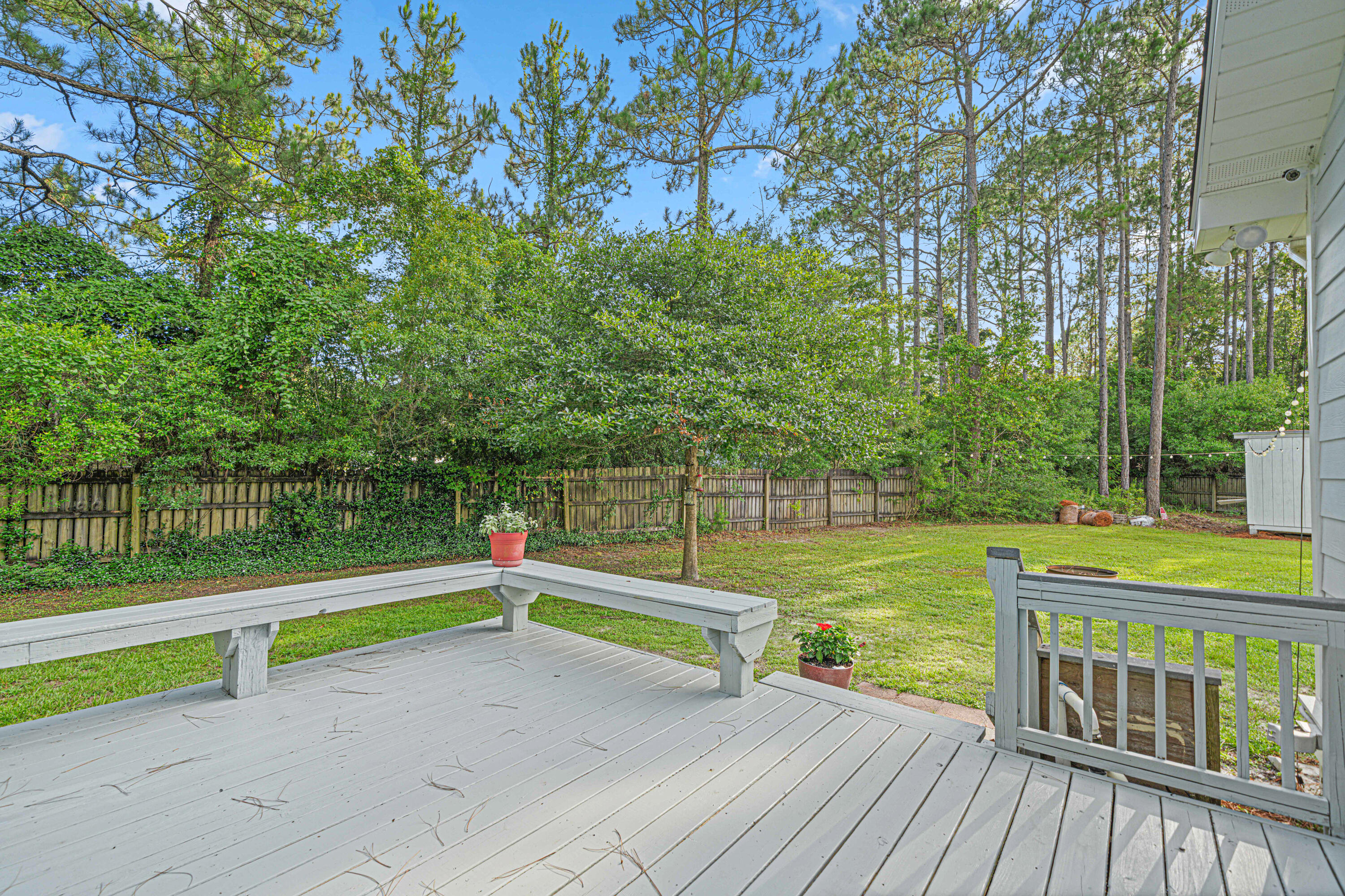 CREEKSIDE - Residential