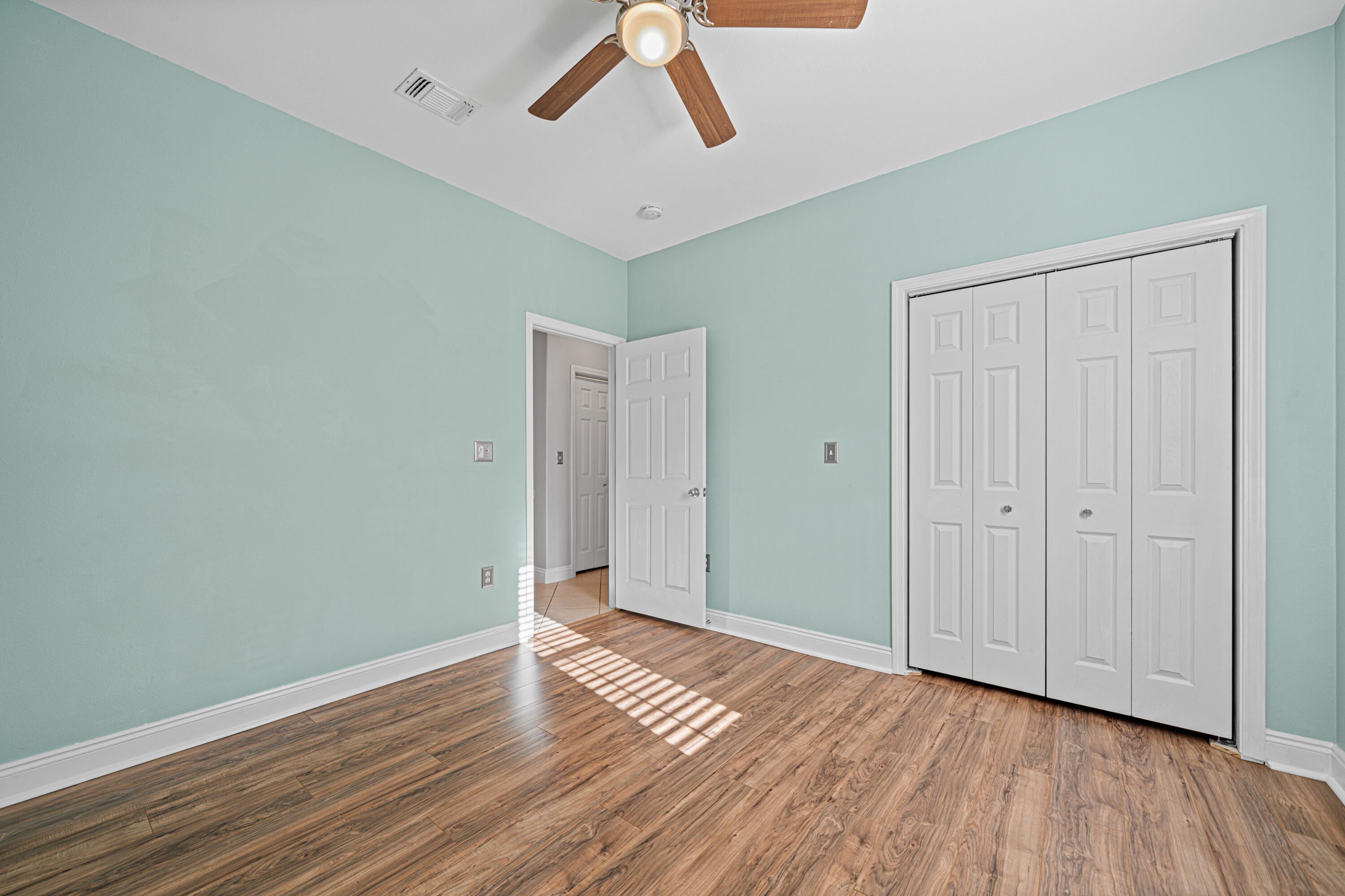 CREEKSIDE - Residential