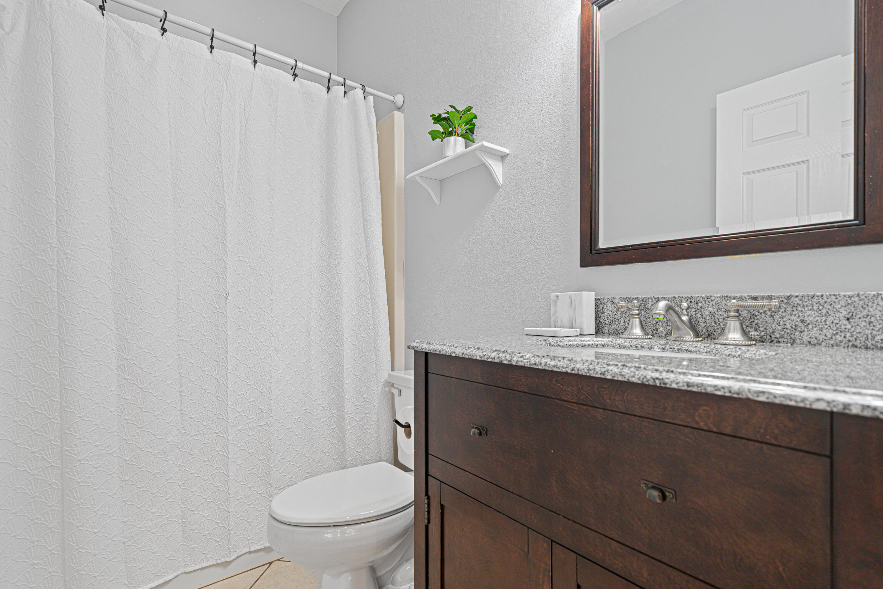 CREEKSIDE - Residential