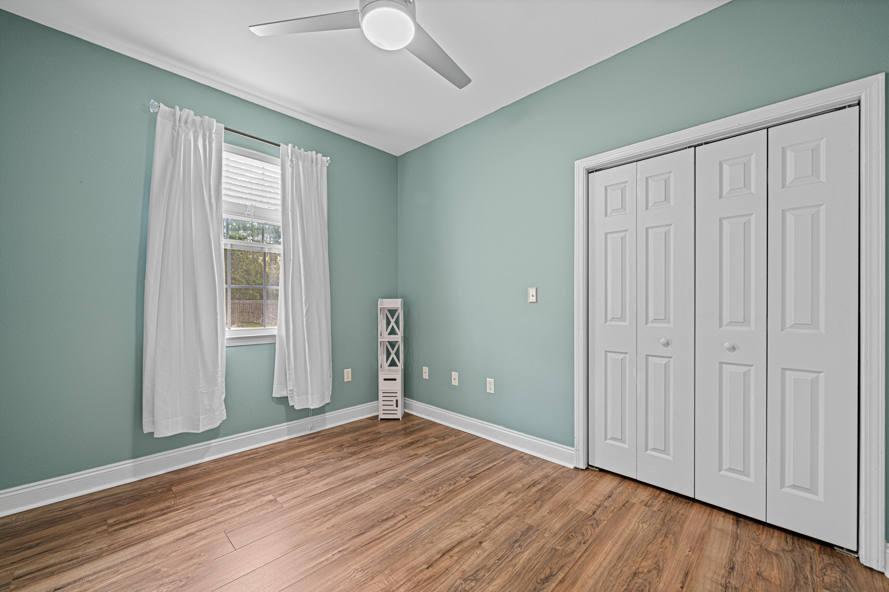 CREEKSIDE - Residential