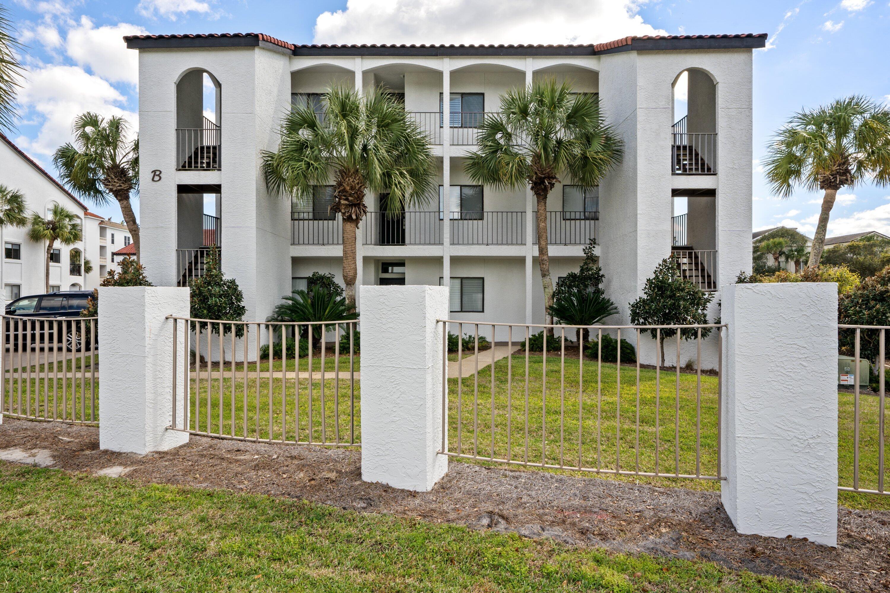 PALMS AT SEAGROVE CONDO UNIT B - Residential