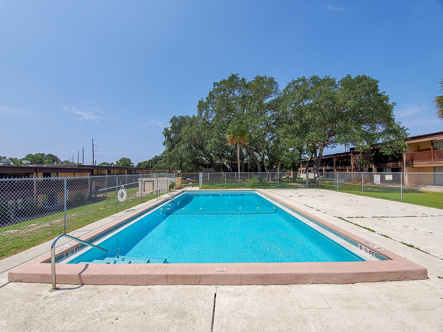 SPANISH VILLAS CONDO - Residential