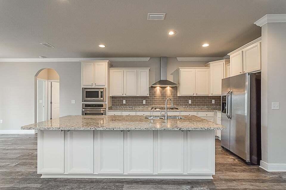 HAMMOCK BAY - Residential Lease