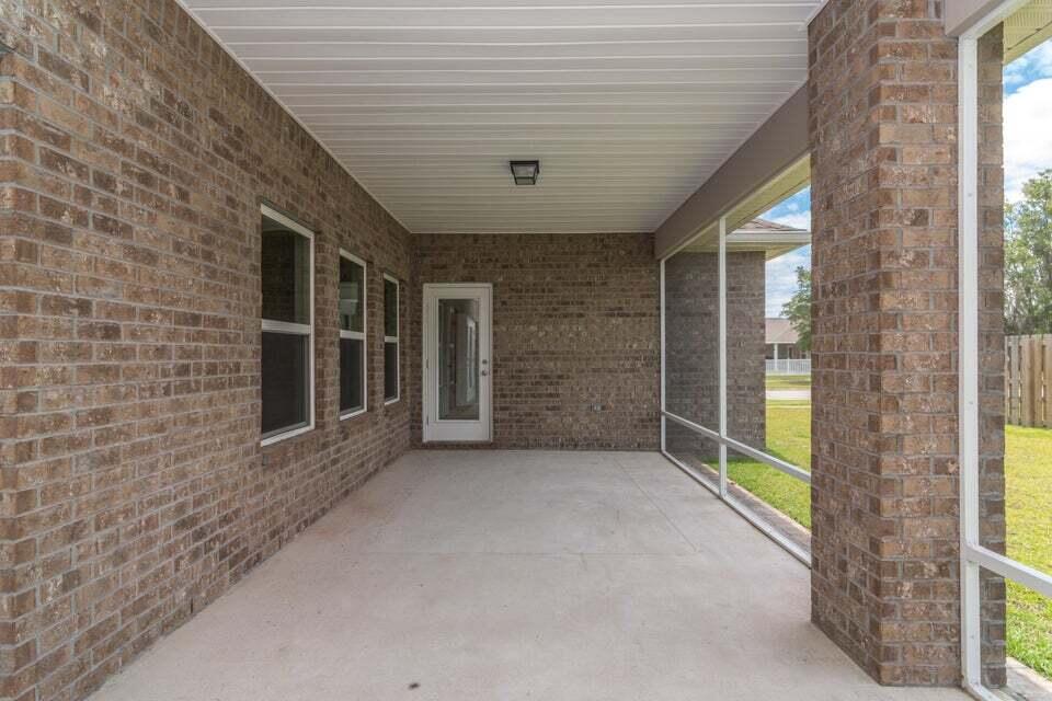 HAMMOCK BAY - Residential Lease