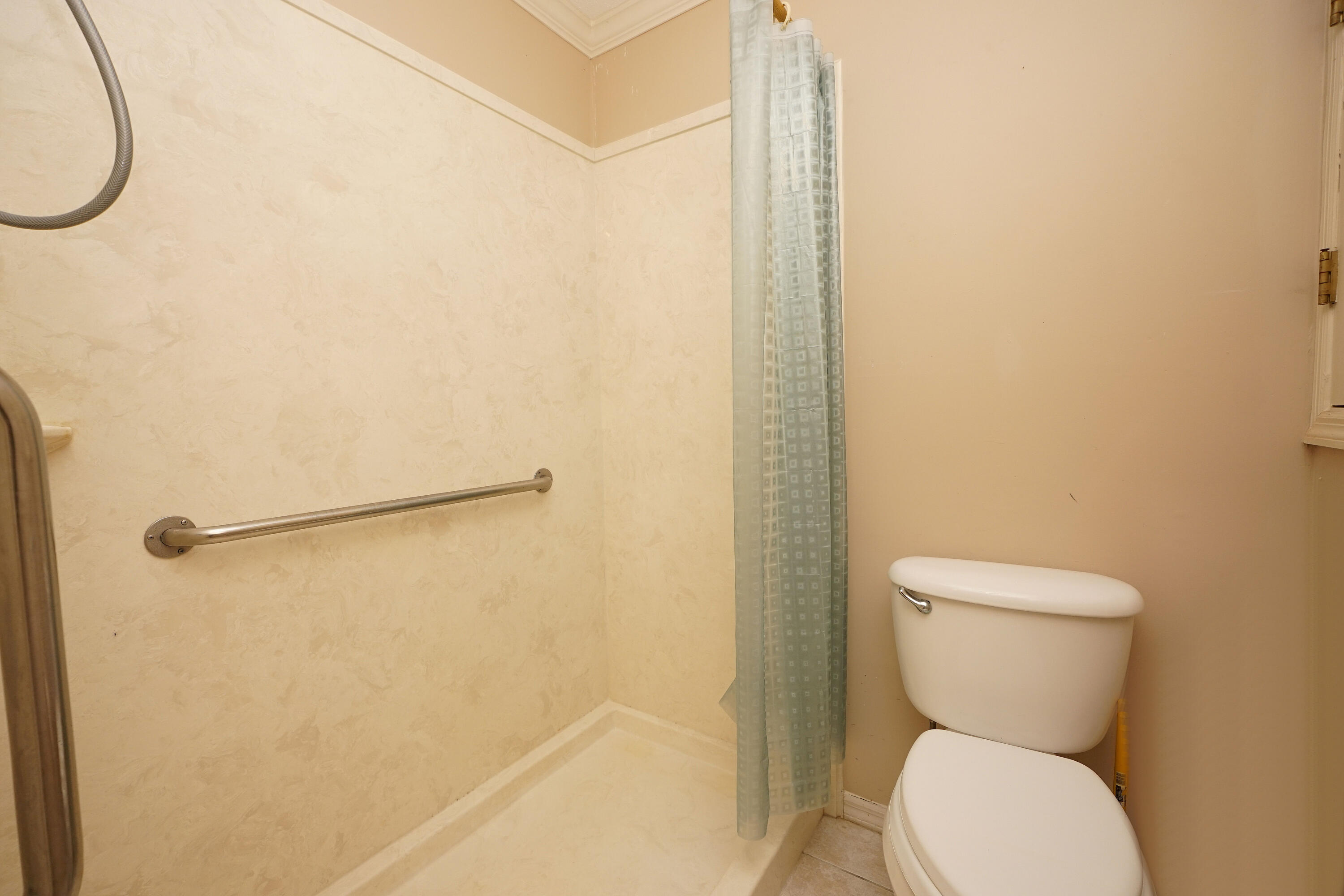 WATER OAKS 4 T/H - Residential