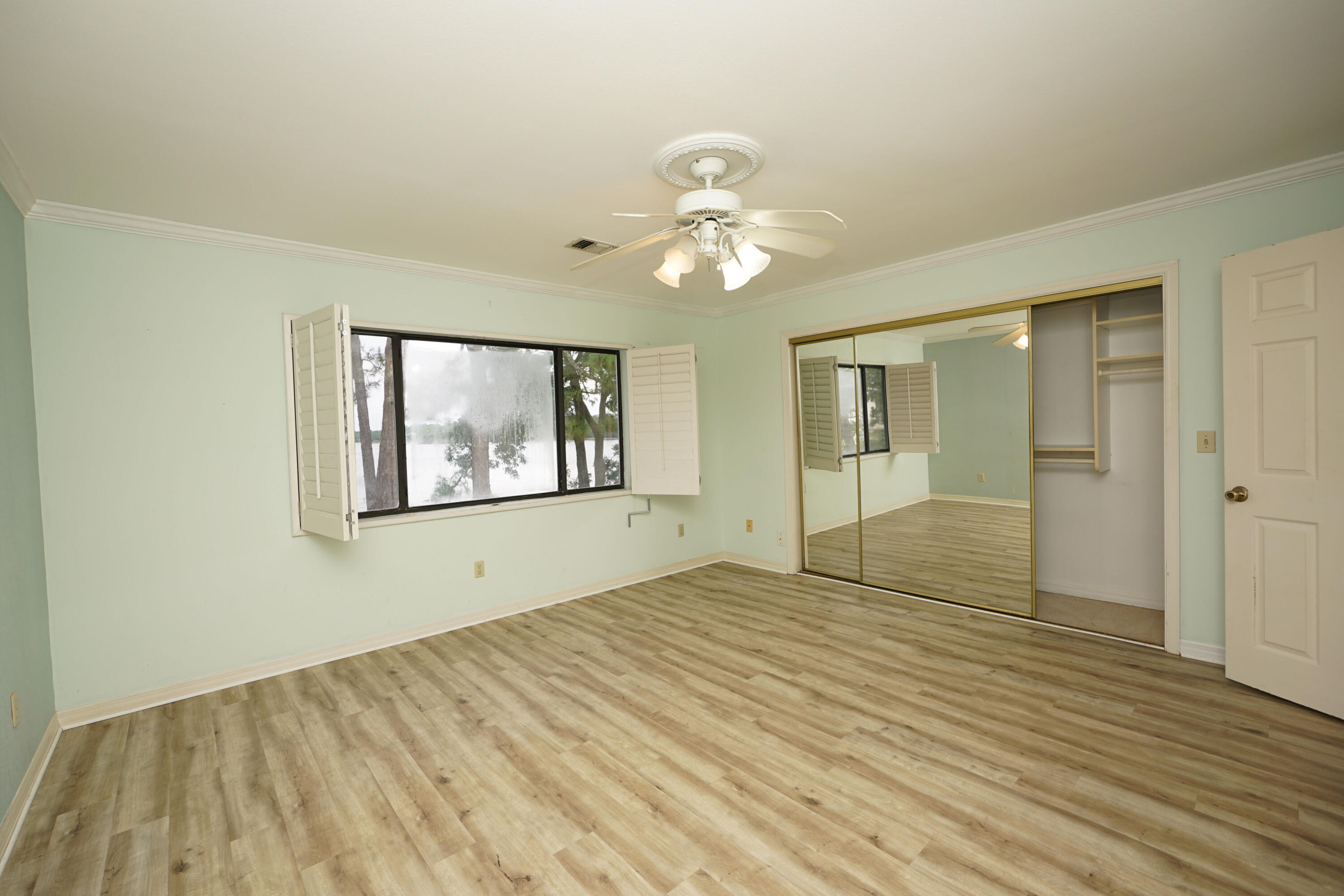 WATER OAKS 4 T/H - Residential