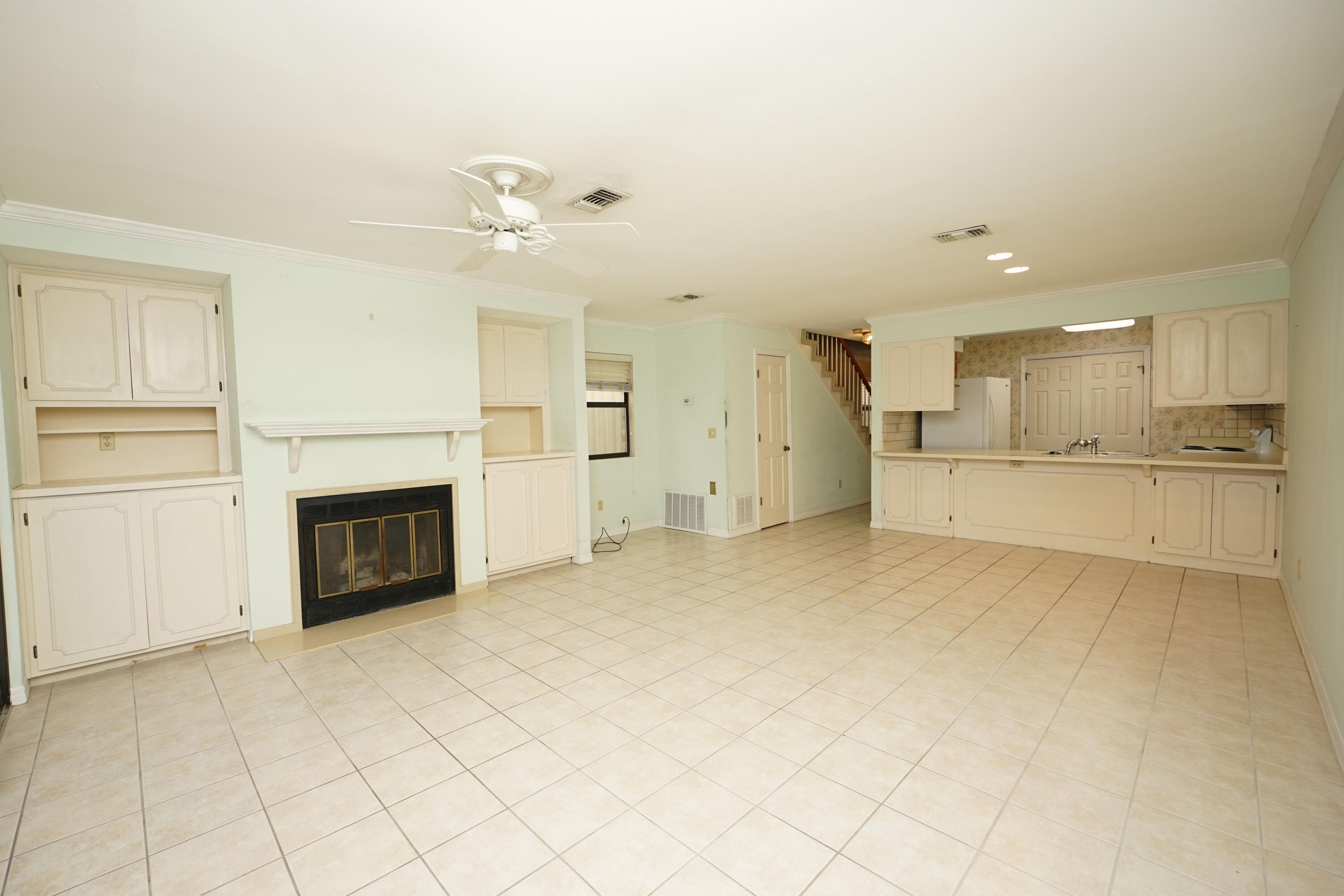 WATER OAKS 4 T/H - Residential