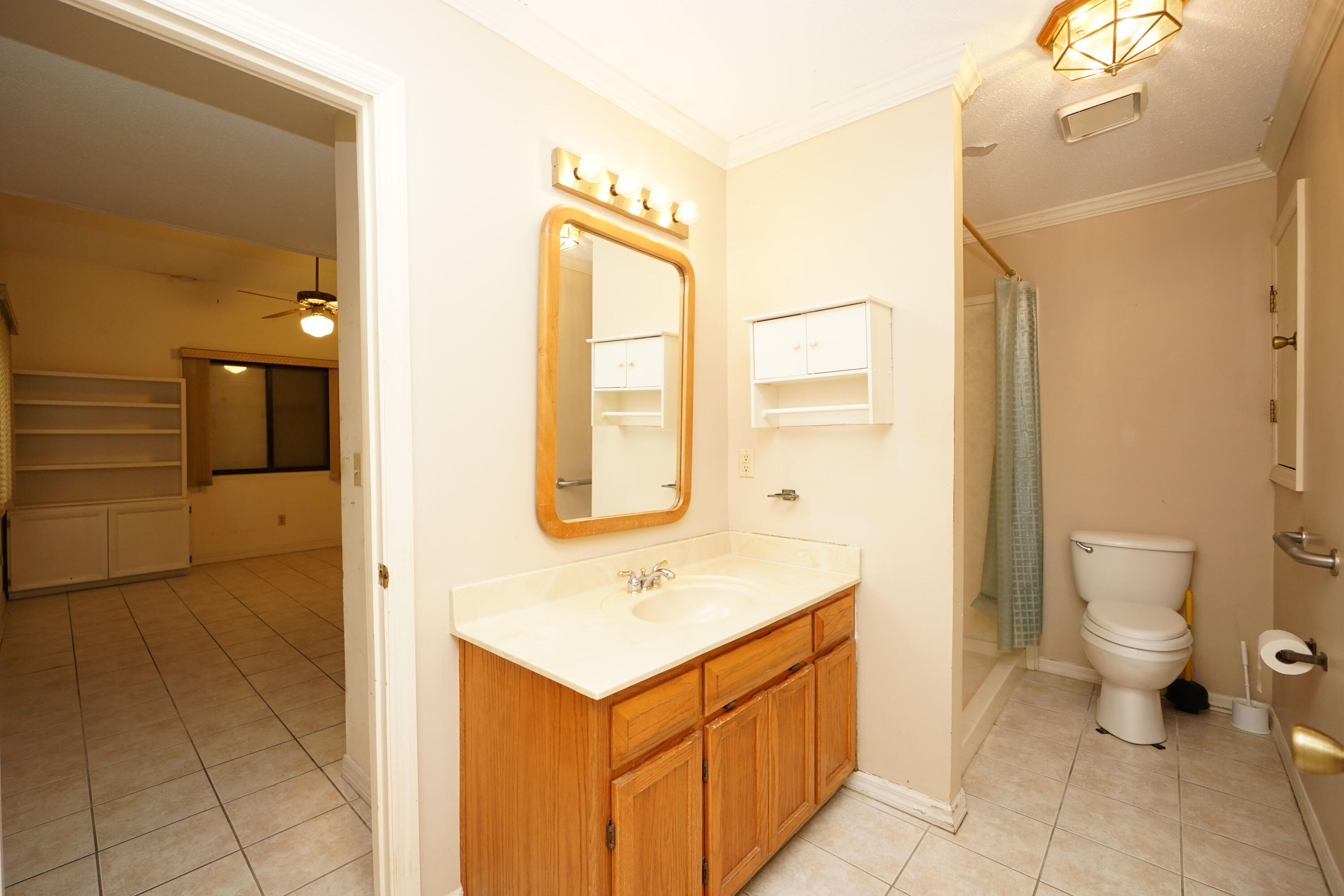 WATER OAKS 4 T/H - Residential