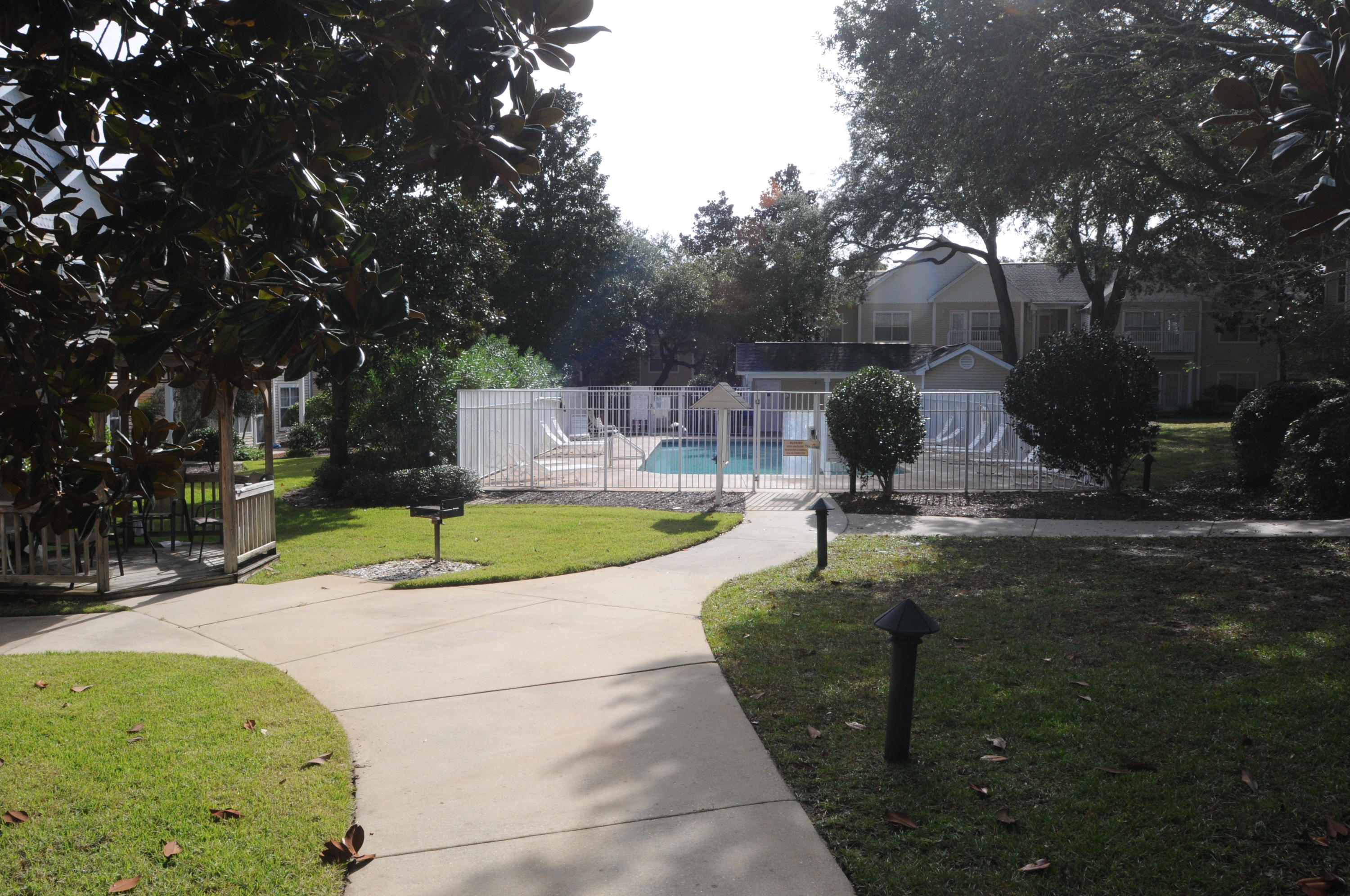 THE OAKS AT NICEVILLE - Residential