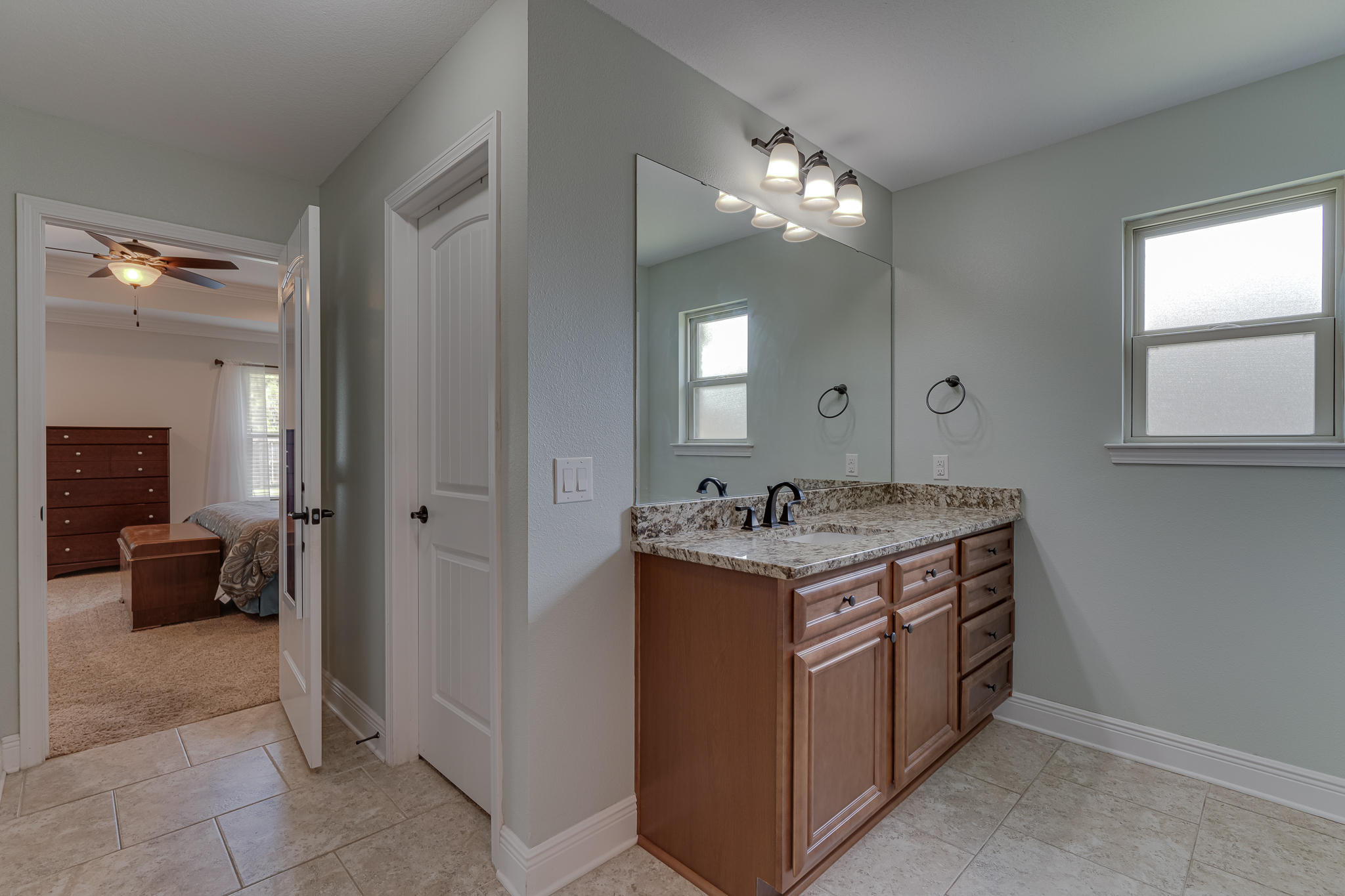 HOLLEY BY THE SEA - Residential