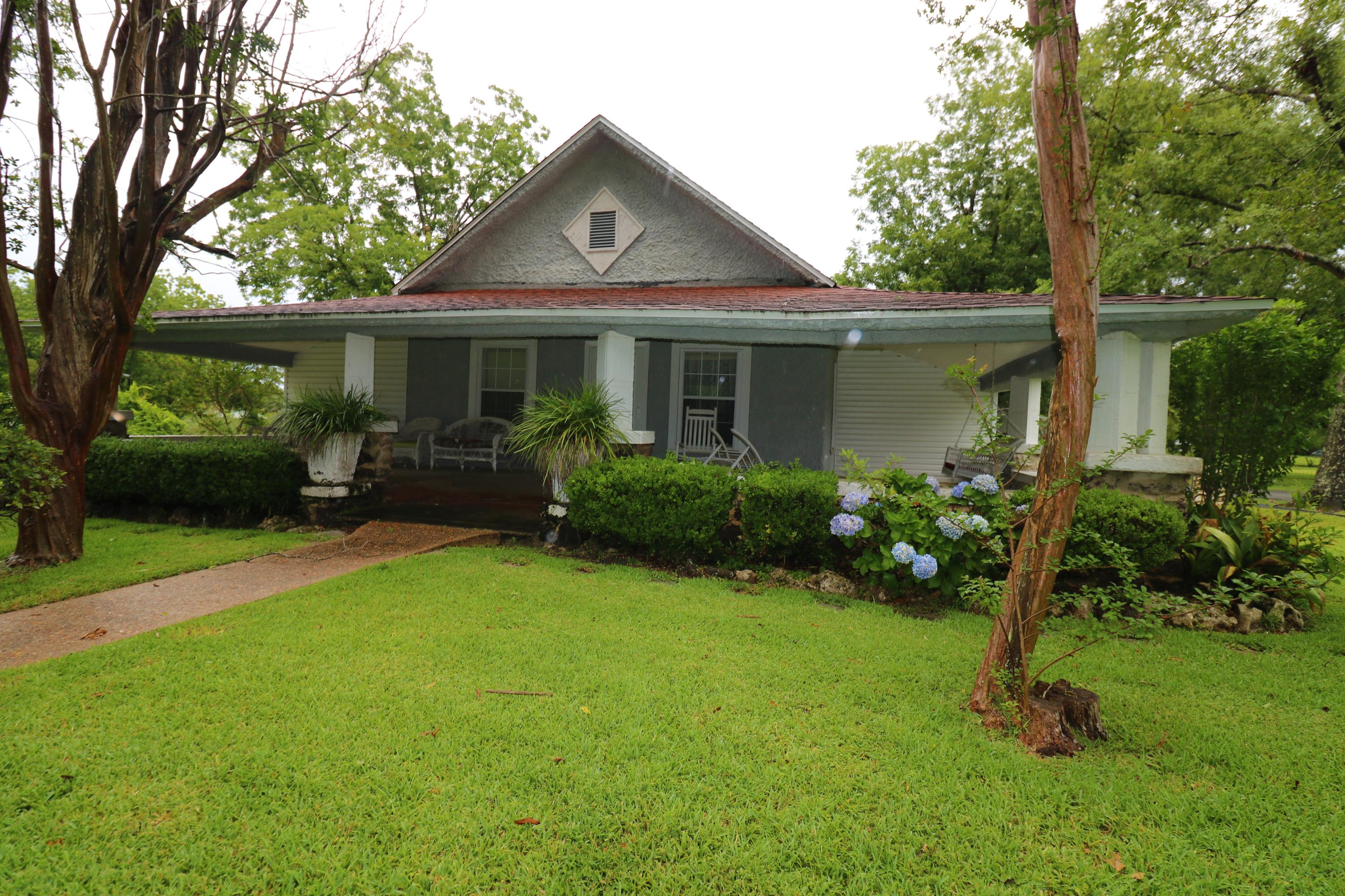 NO RECORDED SUBDIVISION - Residential