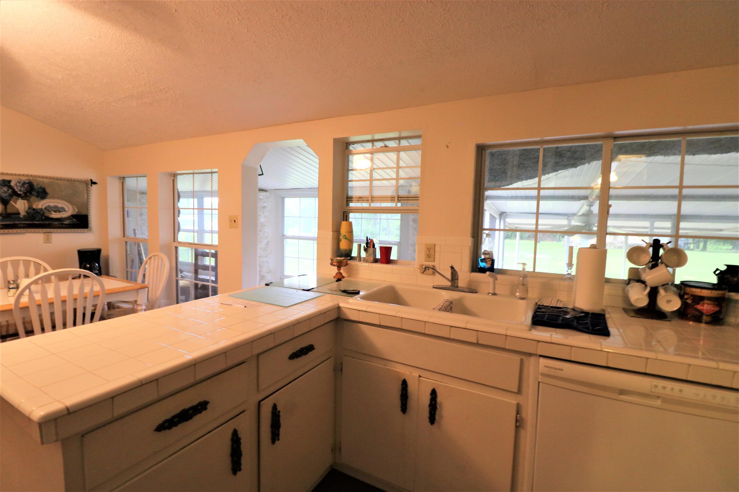 NO RECORDED SUBDIVISION - Residential