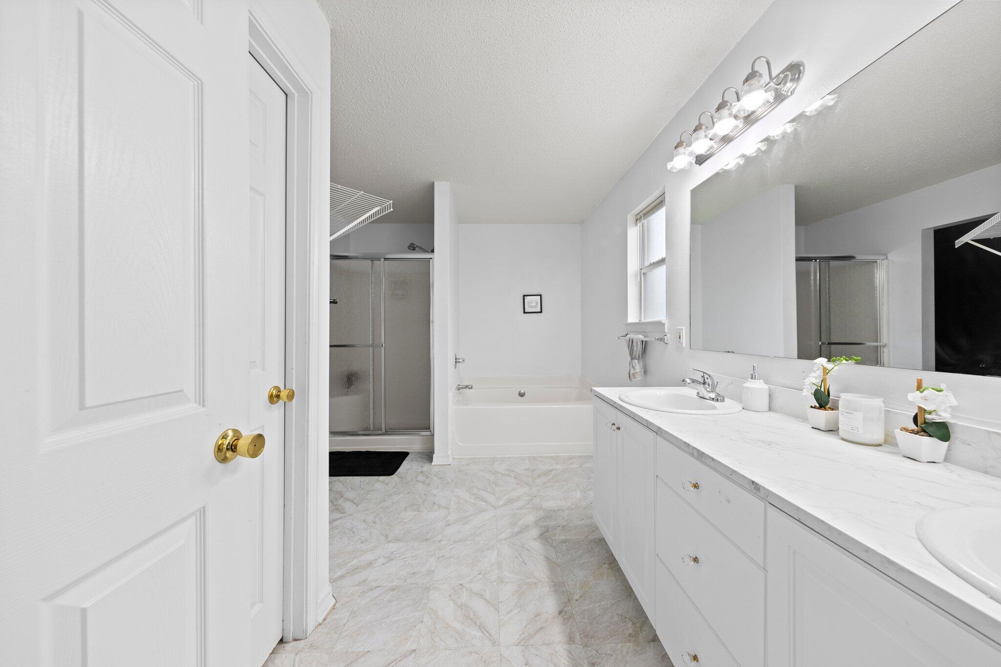 COUNTRYVIEW ESTATES 9TH ADDN - Residential Lease