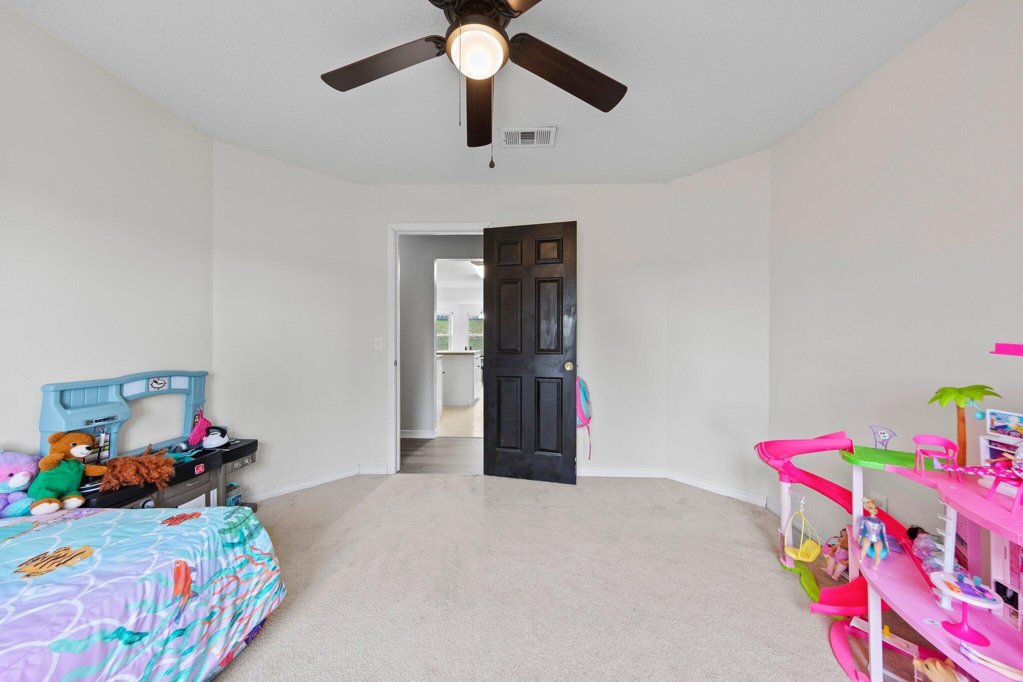 COUNTRYVIEW ESTATES 9TH ADDN - Residential Lease