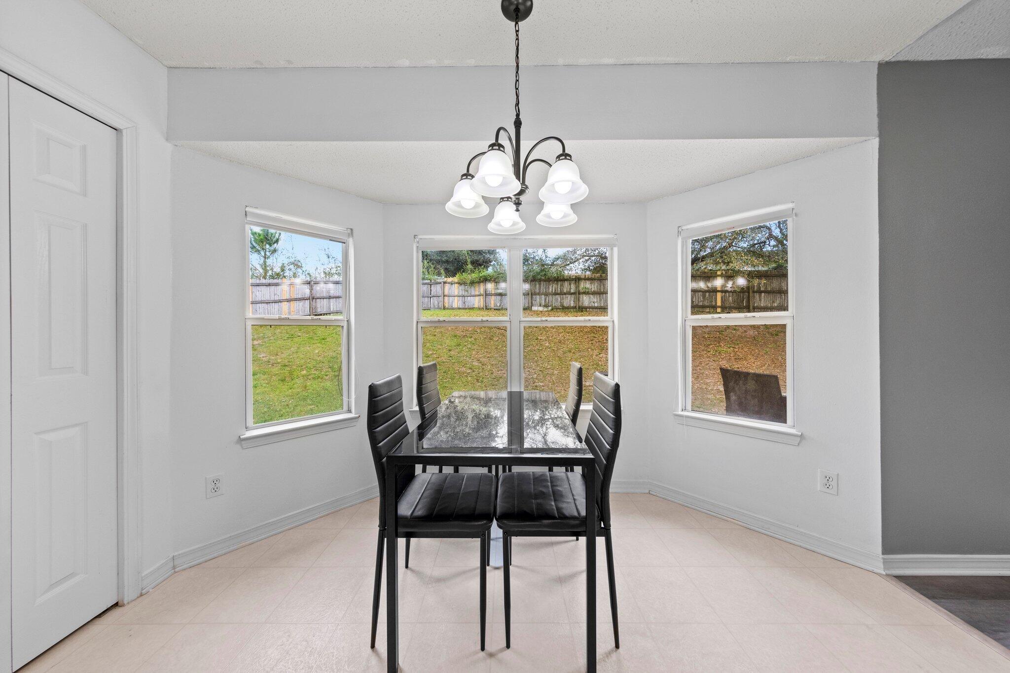 COUNTRYVIEW ESTATES 9TH ADDN - Residential Lease