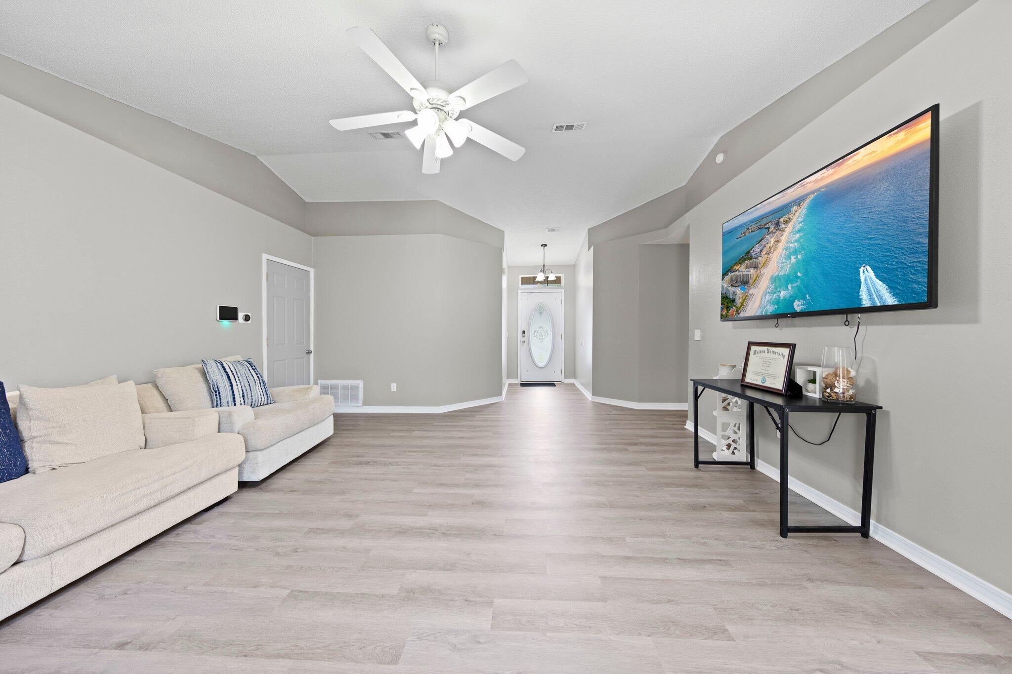 COUNTRYVIEW ESTATES 9TH ADDN - Residential Lease