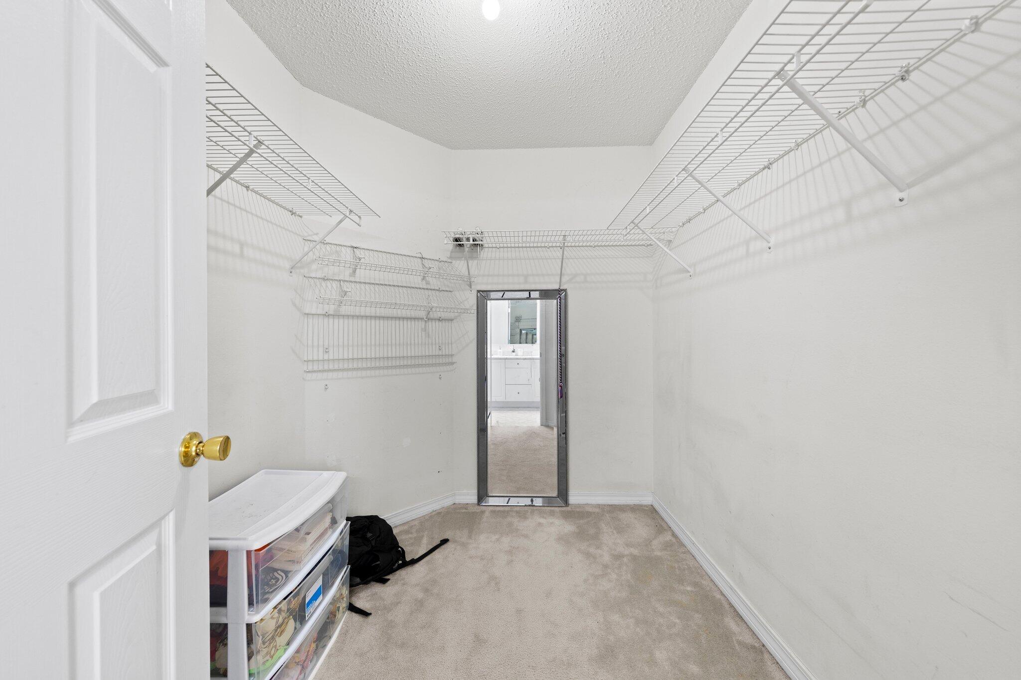 COUNTRYVIEW ESTATES 9TH ADDN - Residential Lease