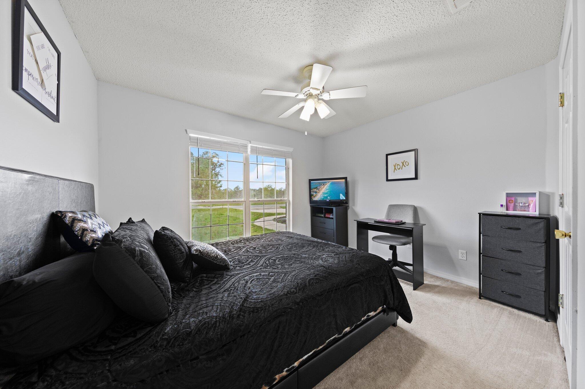 COUNTRYVIEW ESTATES 9TH ADDN - Residential Lease