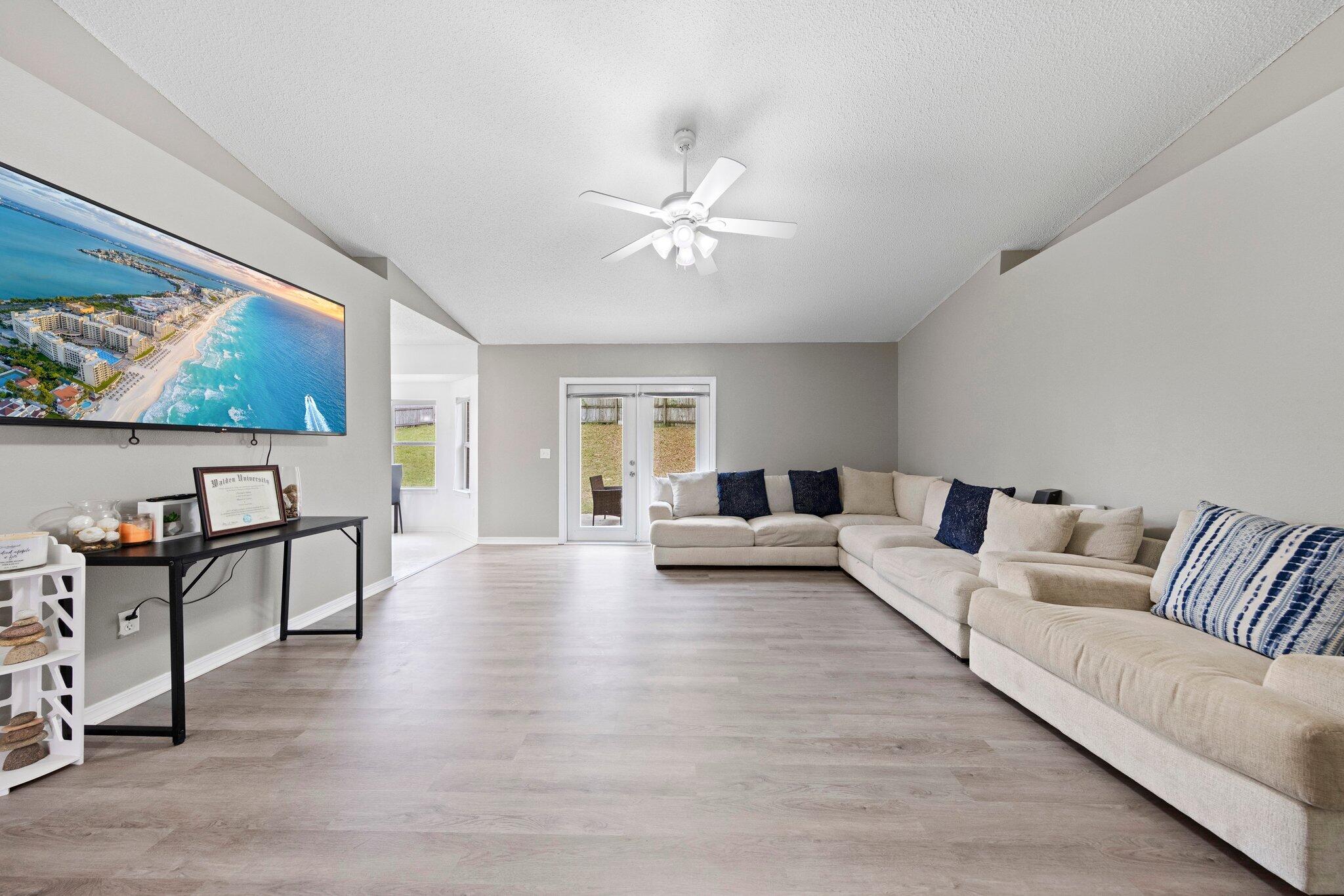 COUNTRYVIEW ESTATES 9TH ADDN - Residential Lease