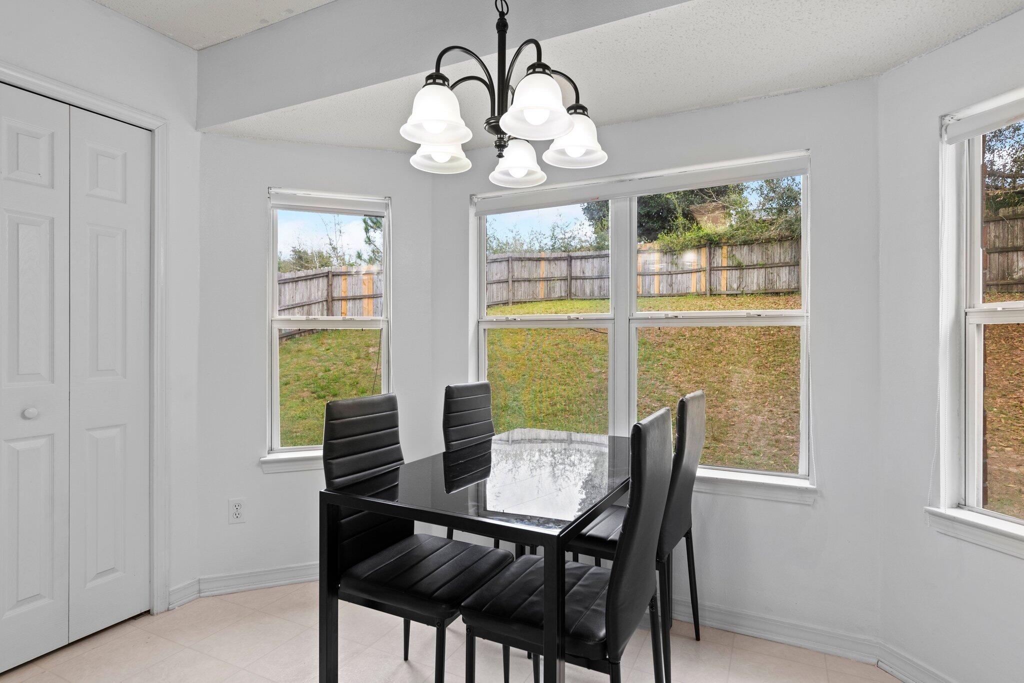 COUNTRYVIEW ESTATES 9TH ADDN - Residential Lease