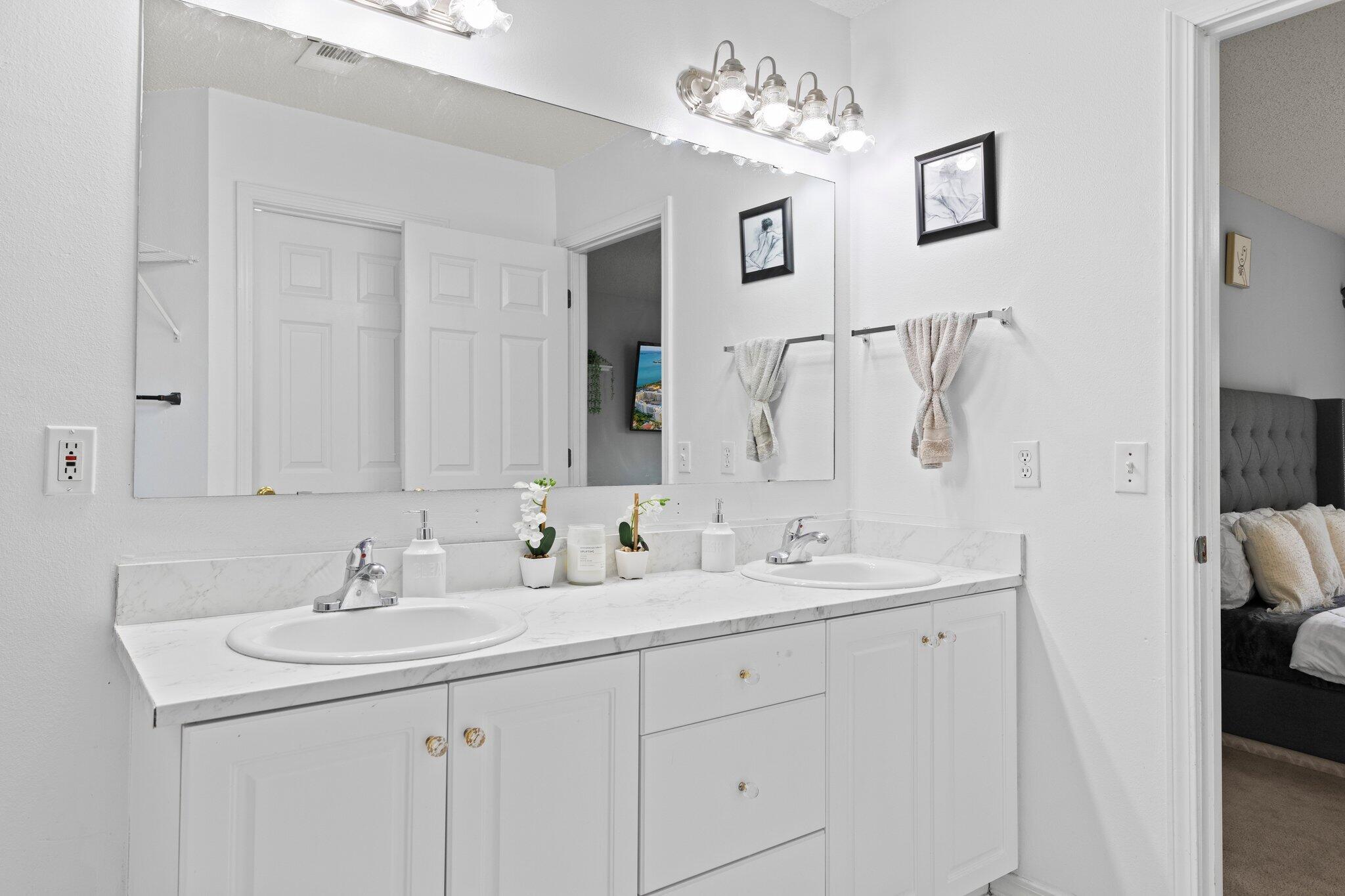 COUNTRYVIEW ESTATES 9TH ADDN - Residential Lease