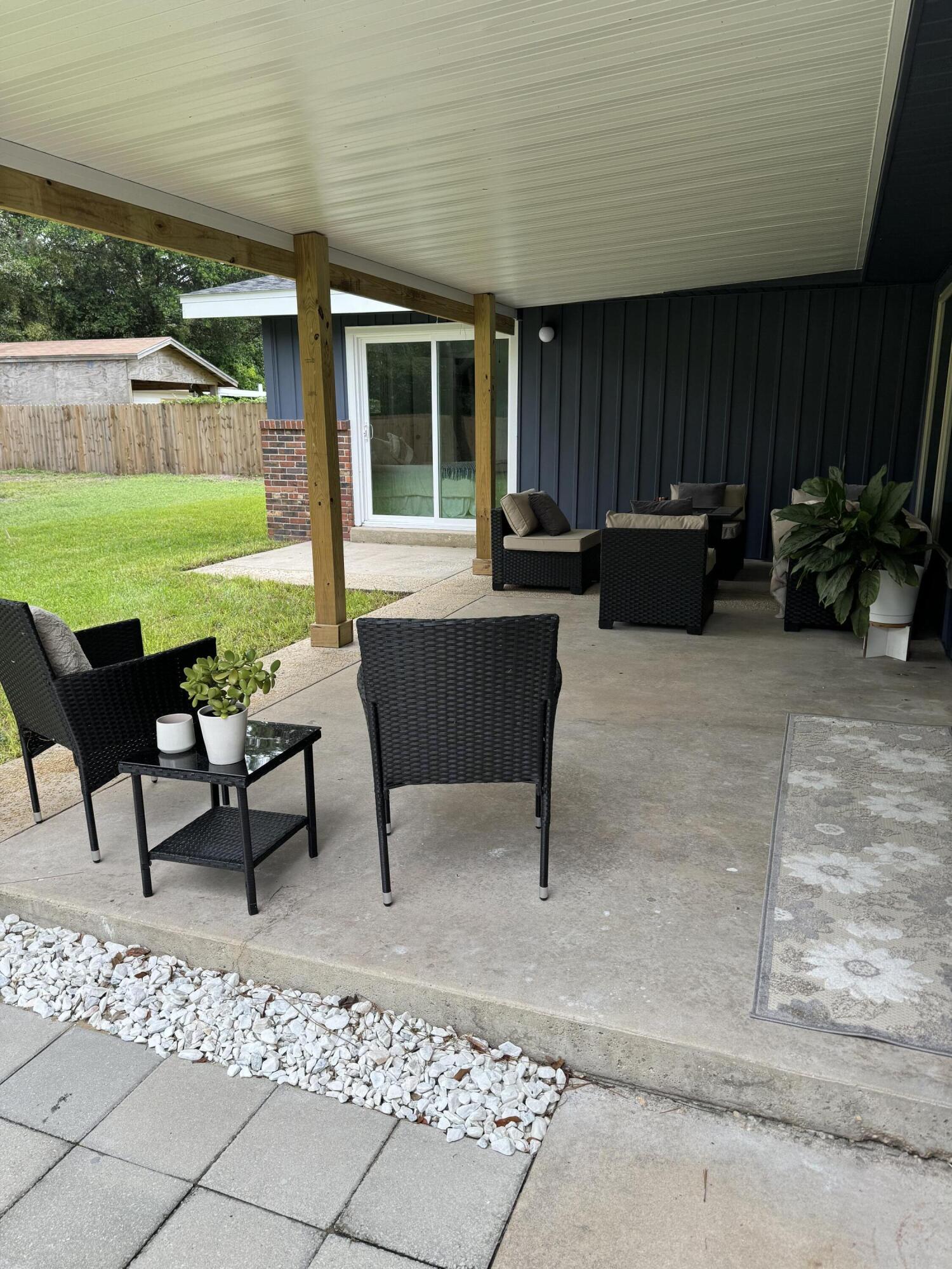 Poquito Bayou - Residential