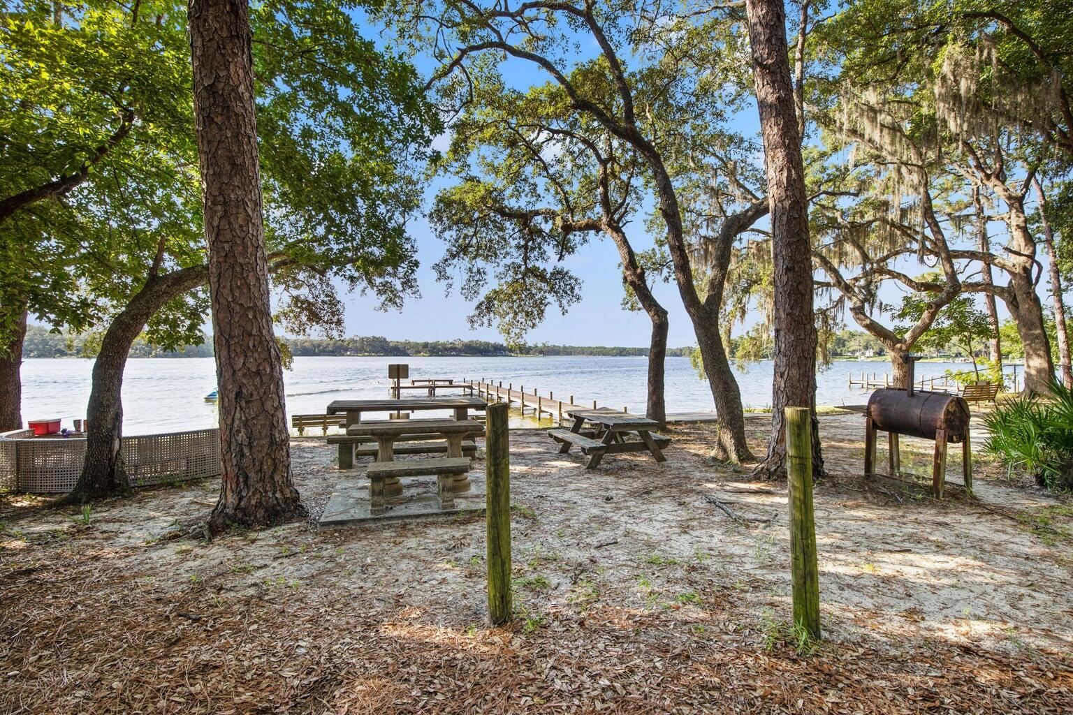 Poquito Bayou - Residential